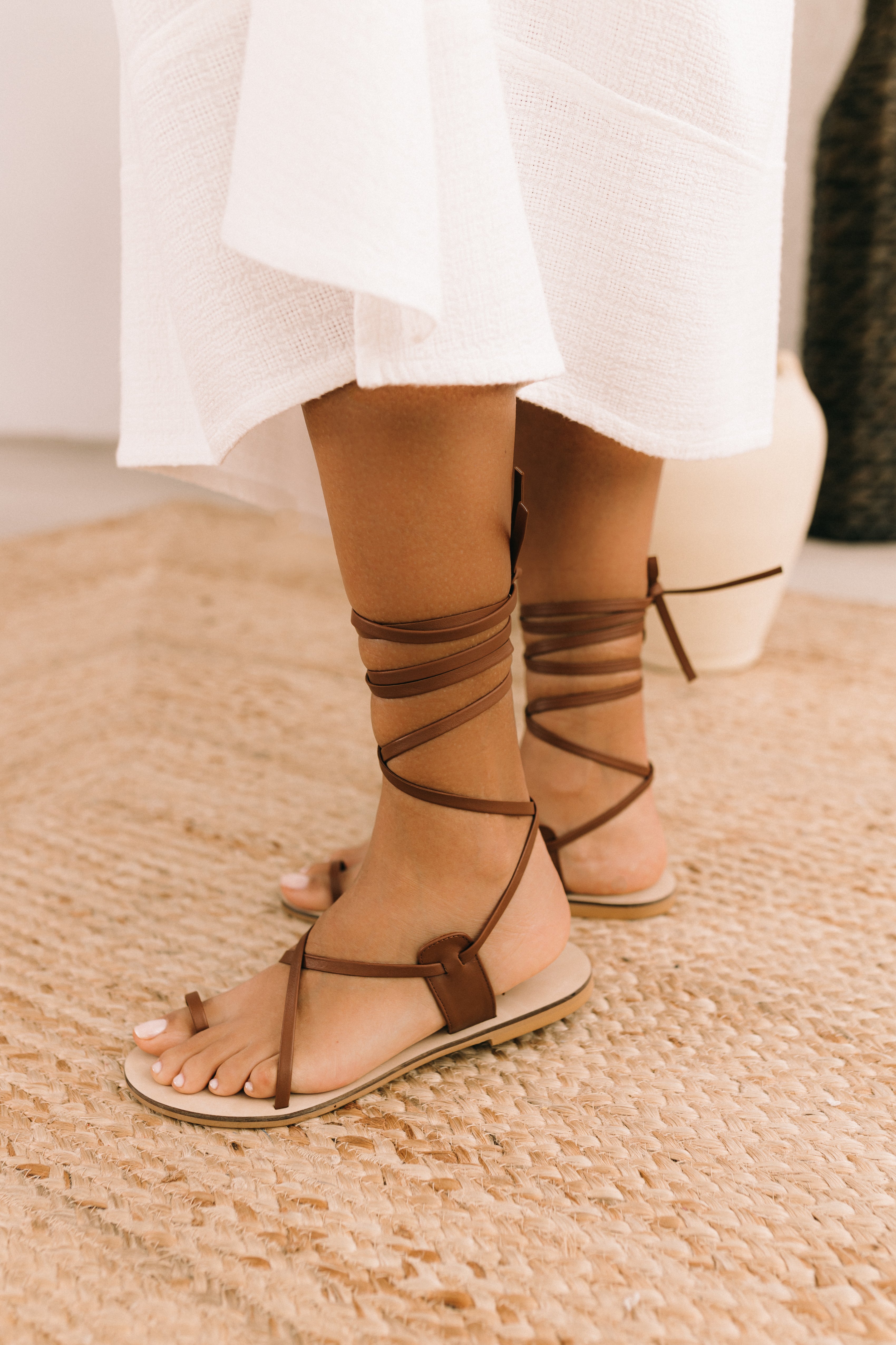 SANDALIA PLANA TIFFON PIEL MARRÓN