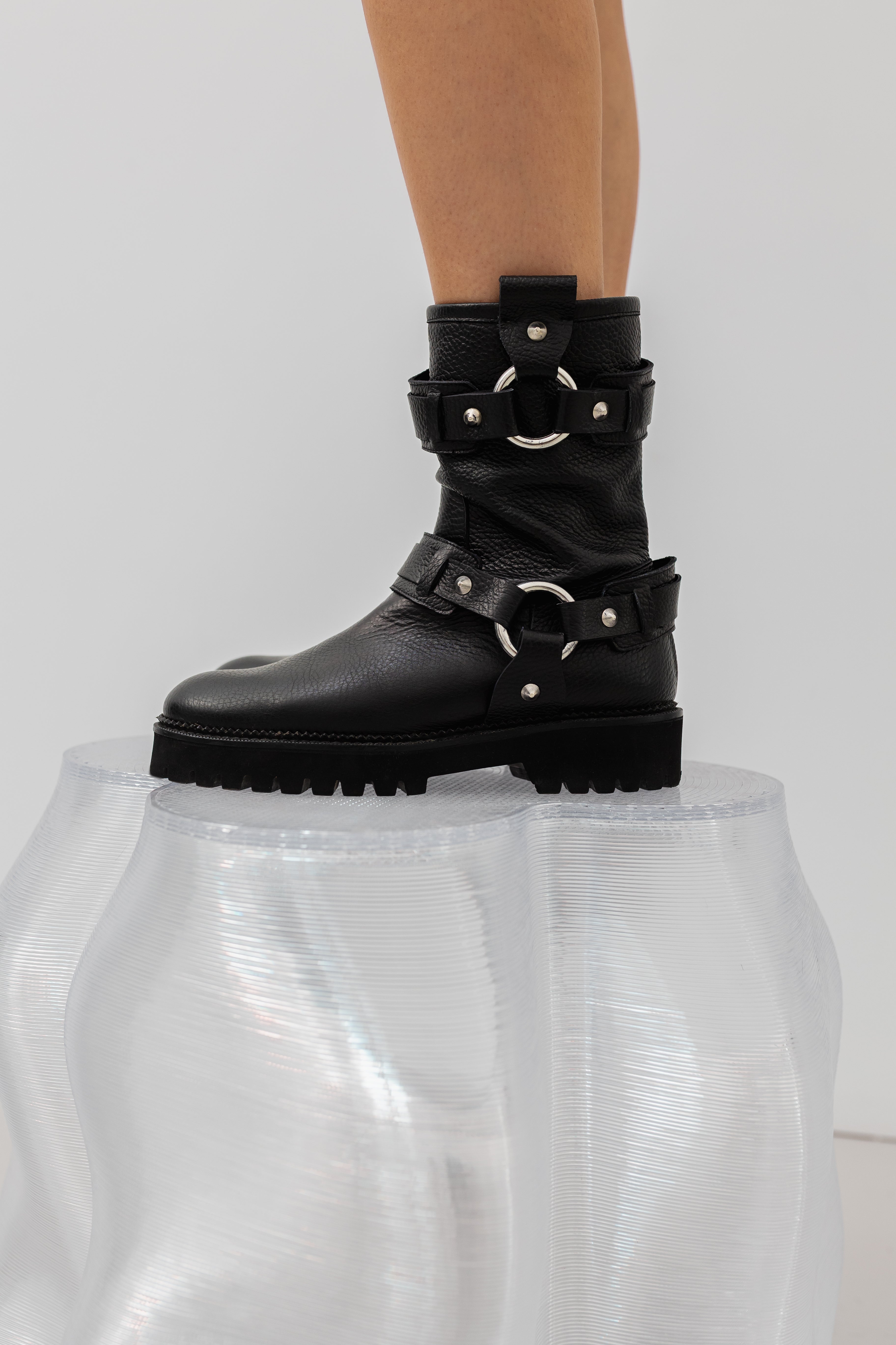 BOTA MOTERA NANI PIEL NEGRA