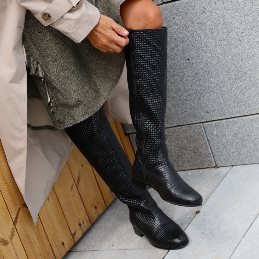 ANDREA BLACK LEATHER BOOT 3CM HEEL