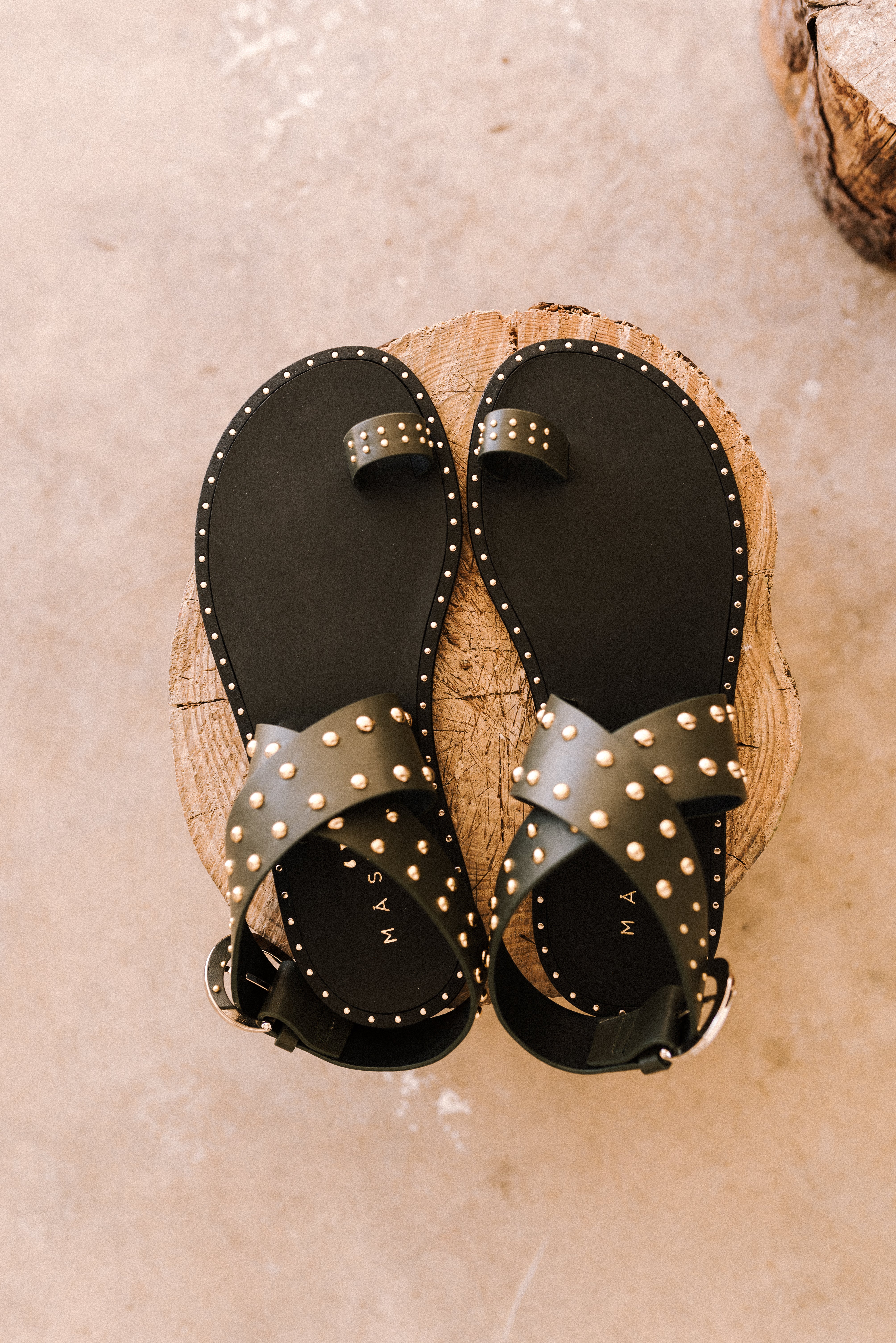 SANDALIA PLANA PABLO PIEL KAKI