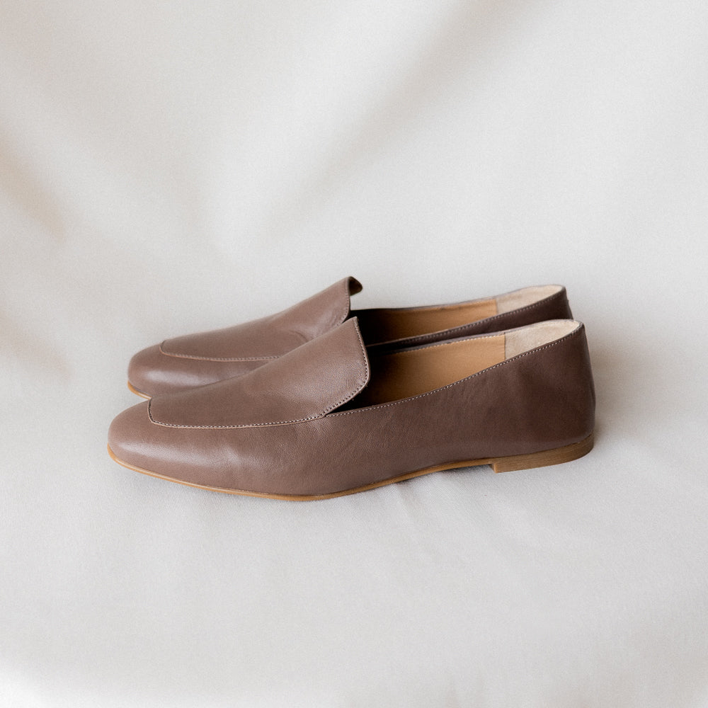 MOCASÍN BLANCA PIEL TAUPE