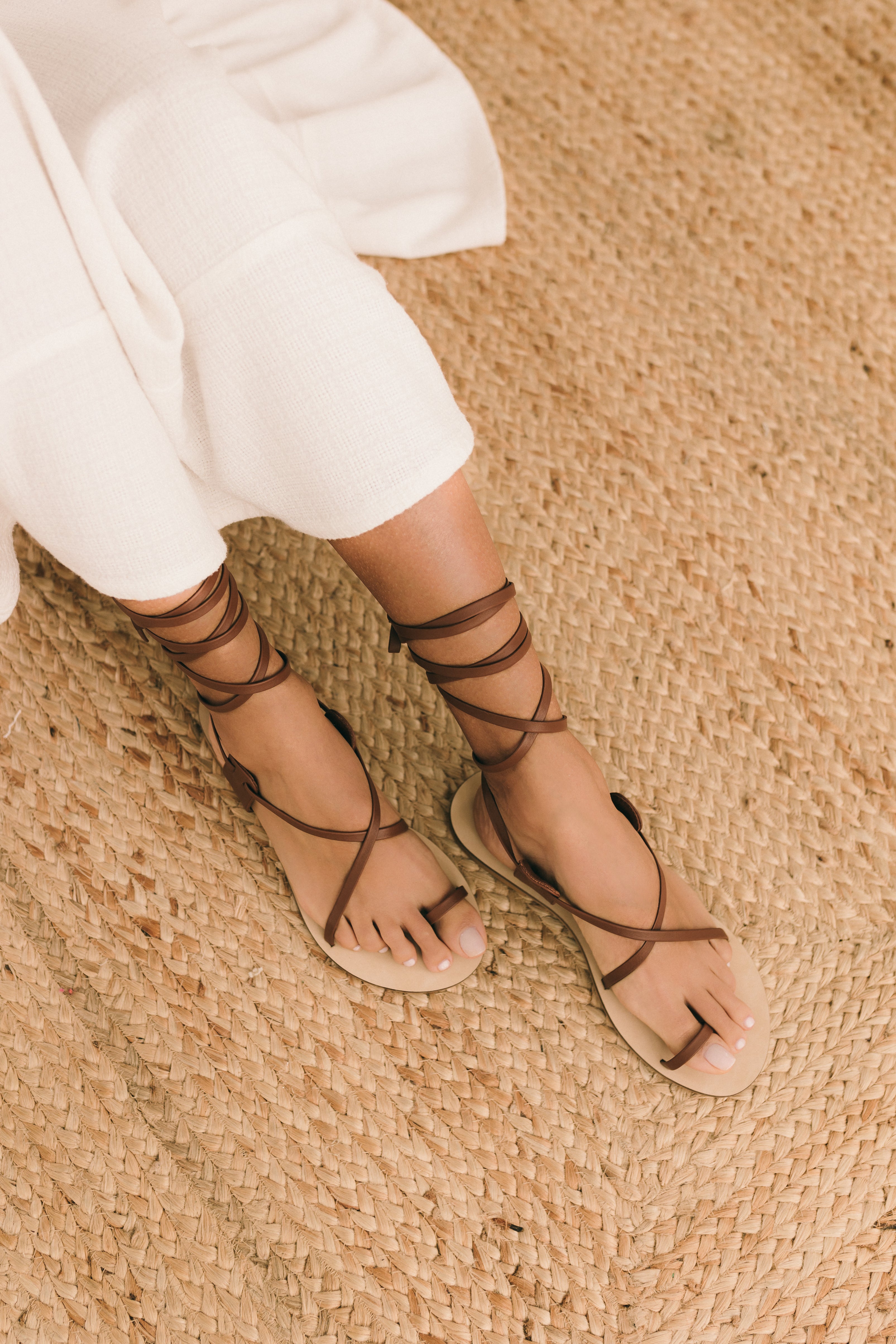 SANDALIA PLANA TIFFON PIEL MARRÓN