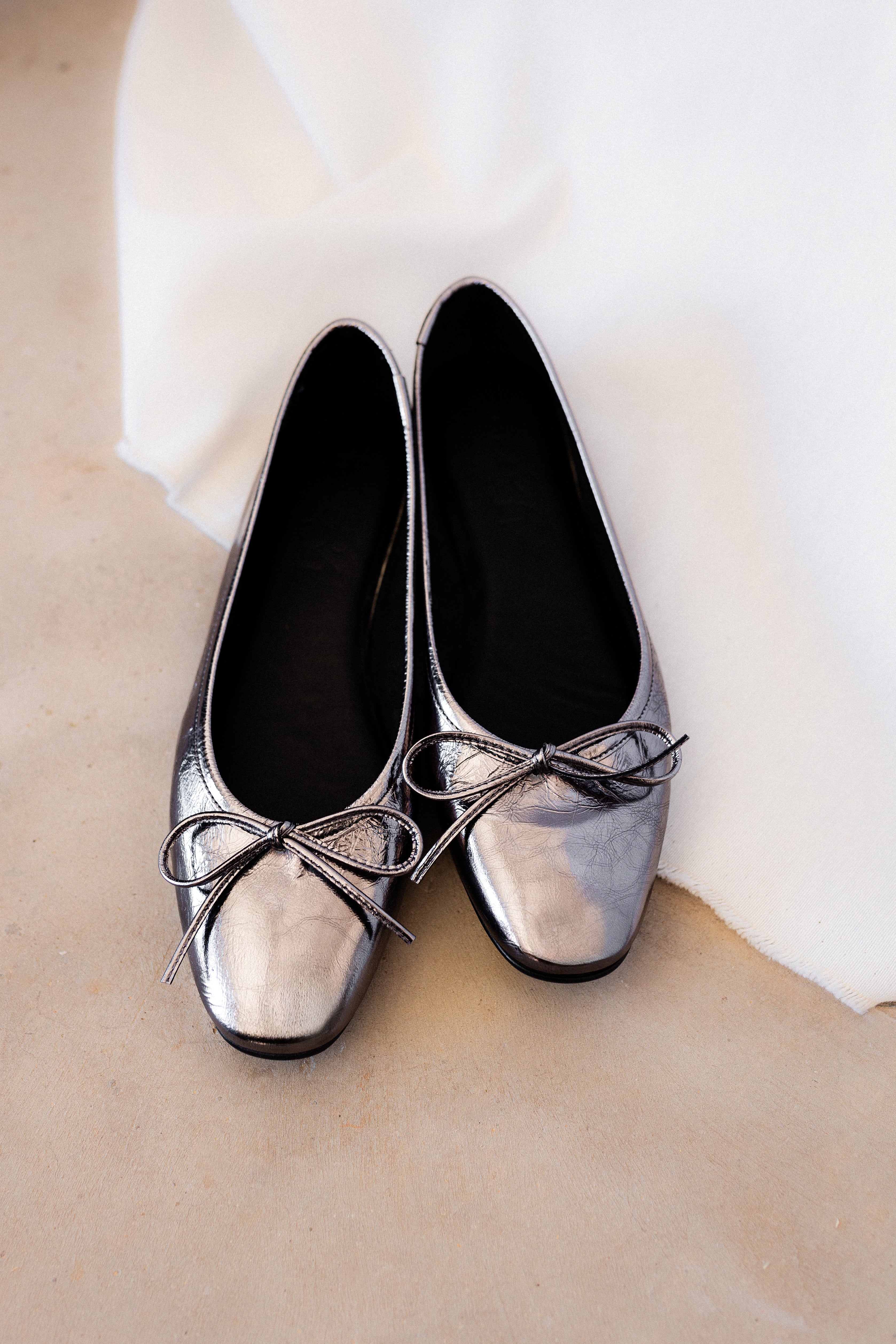 BAILARINA MONTSE LAZO PIEL LAMINADO PLOMO