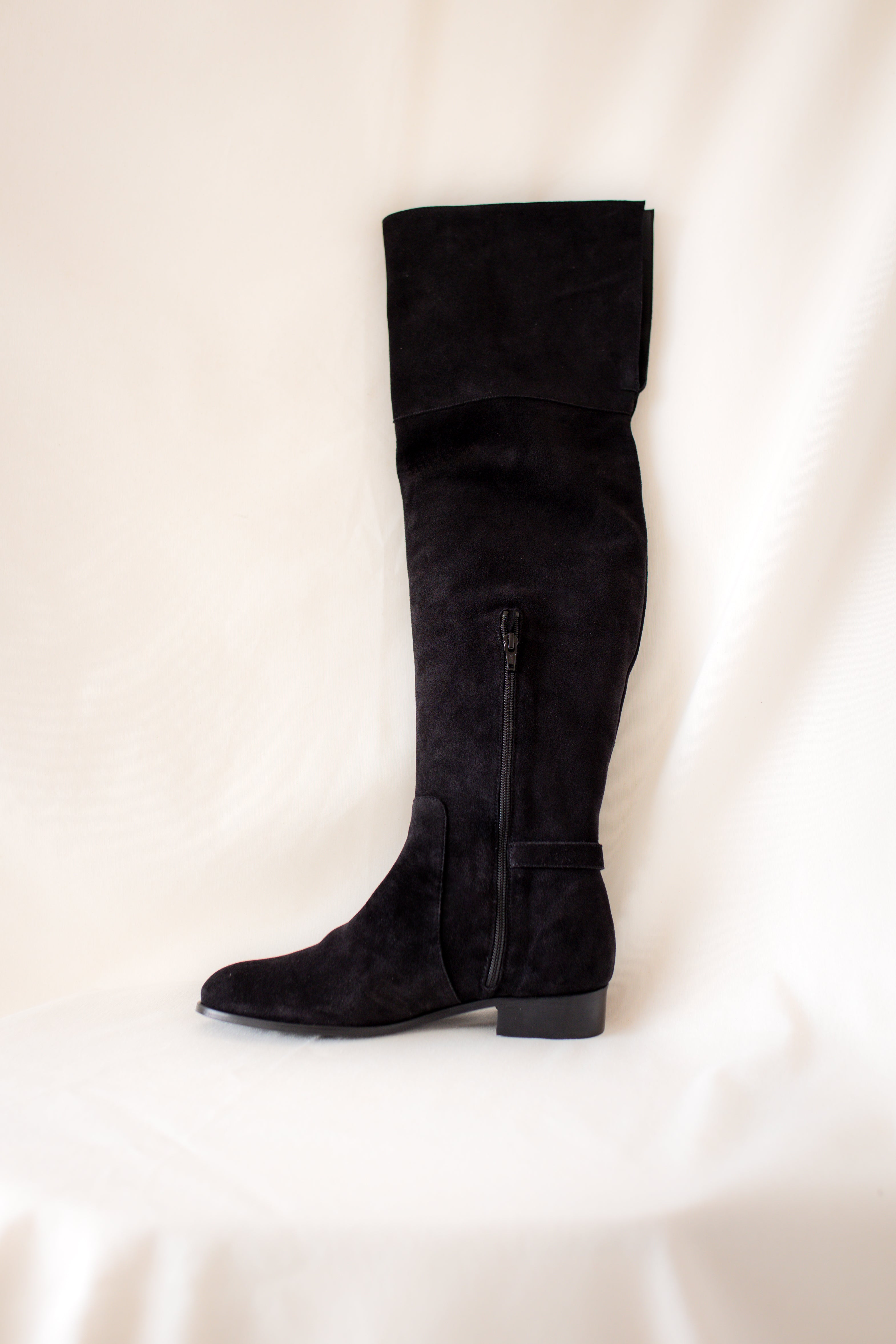 PINK BOOT WITH BLACK SUEDE AND LEATHER FLAP