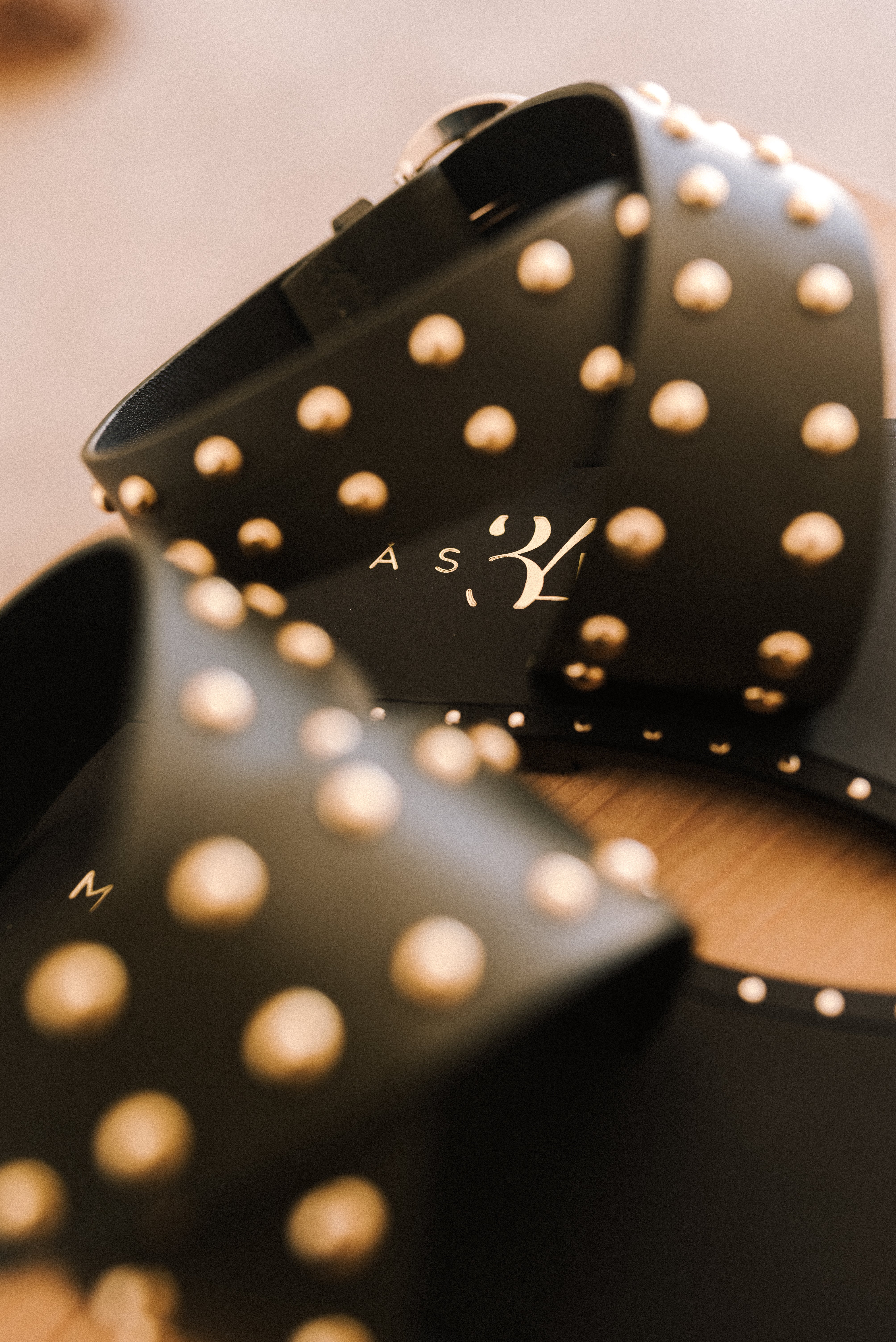 SANDALIA PLANA PABLO PIEL KAKI