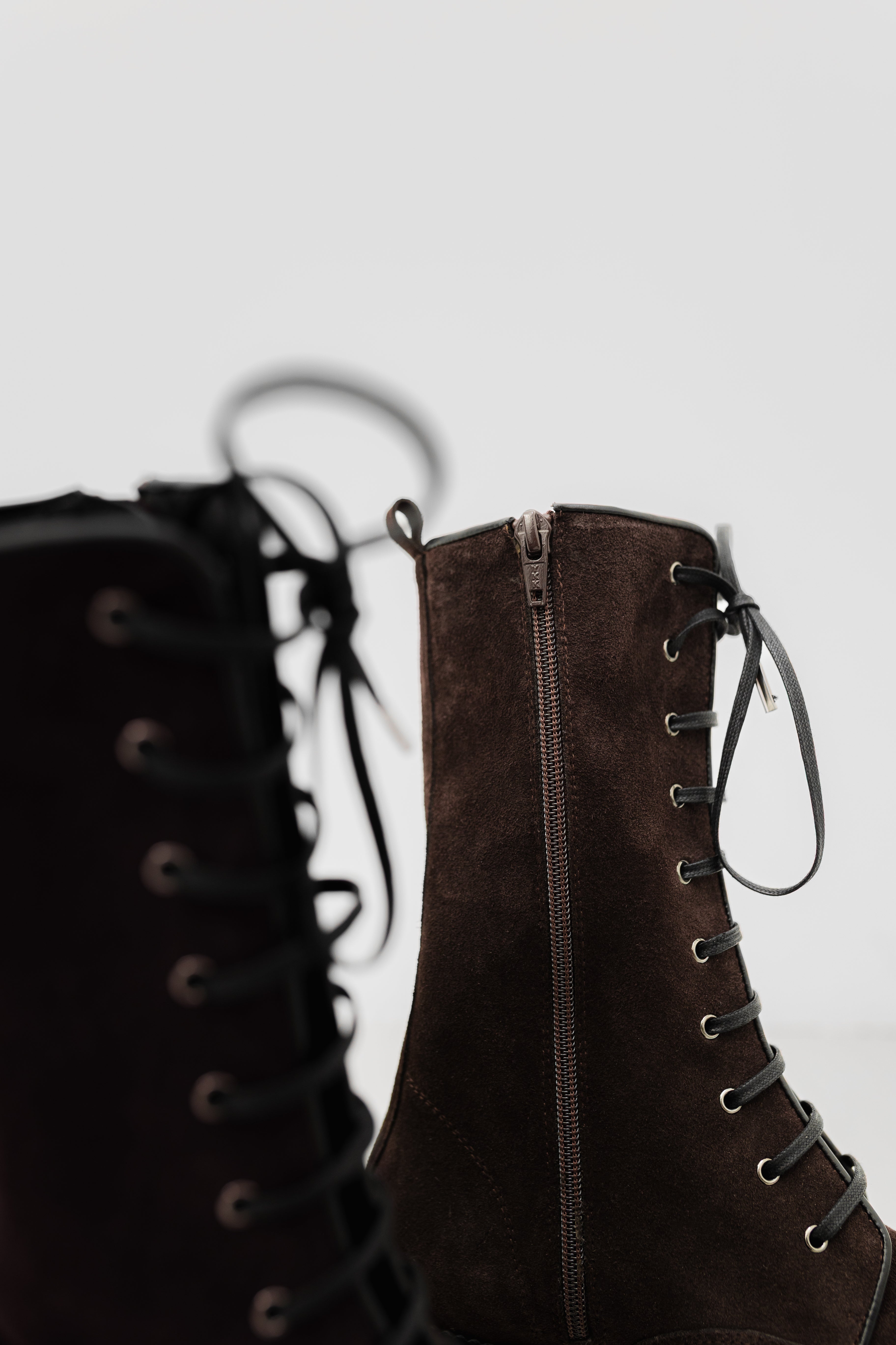 BOTA MOTERA JULIA ANTE MARRÓN 4CM