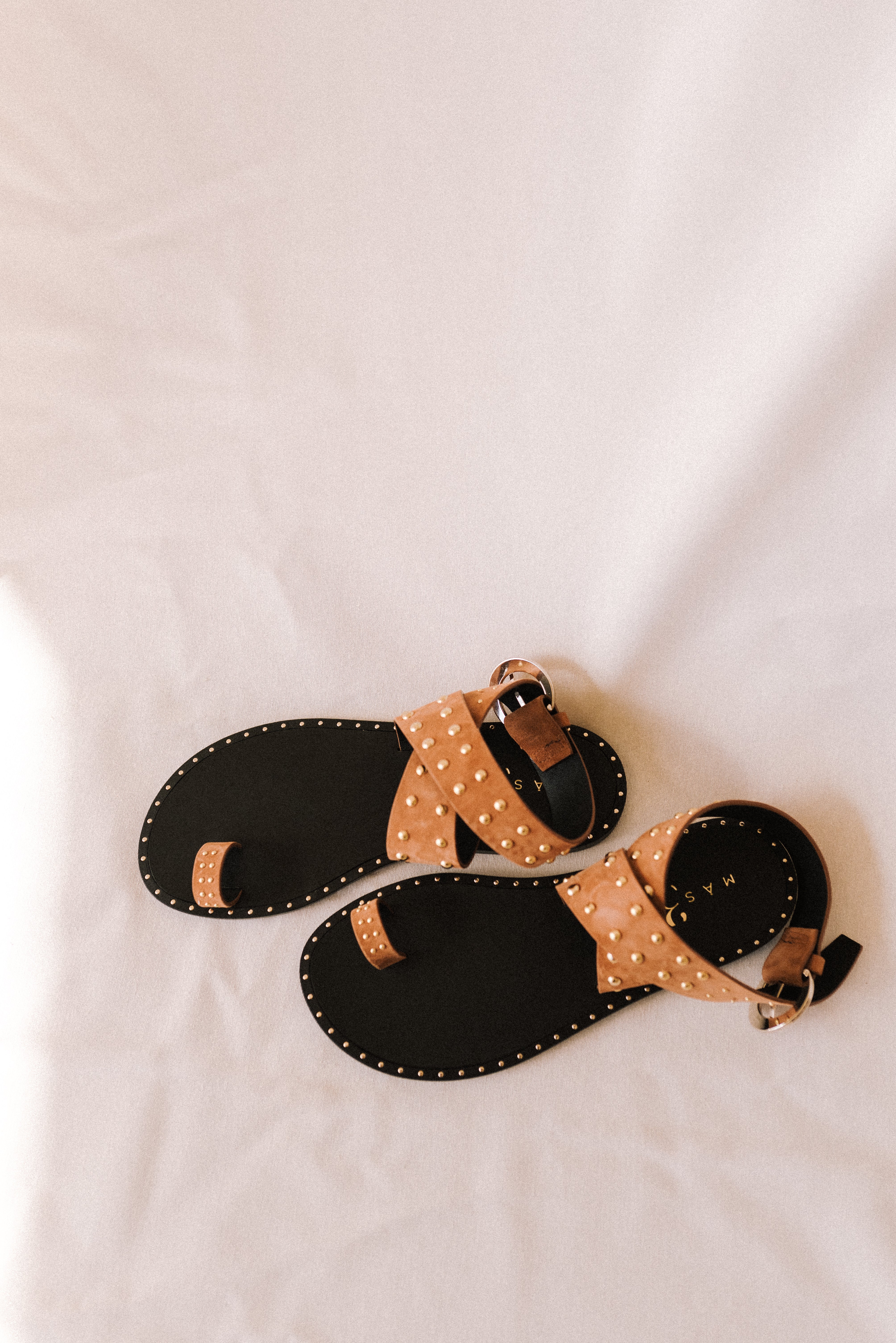 PABLO SUEDE COGNAC FLAT SANDAL