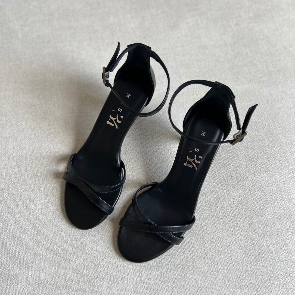 SANDALIA ESPERANZA PIEL NEGRA TACÓN 6CM