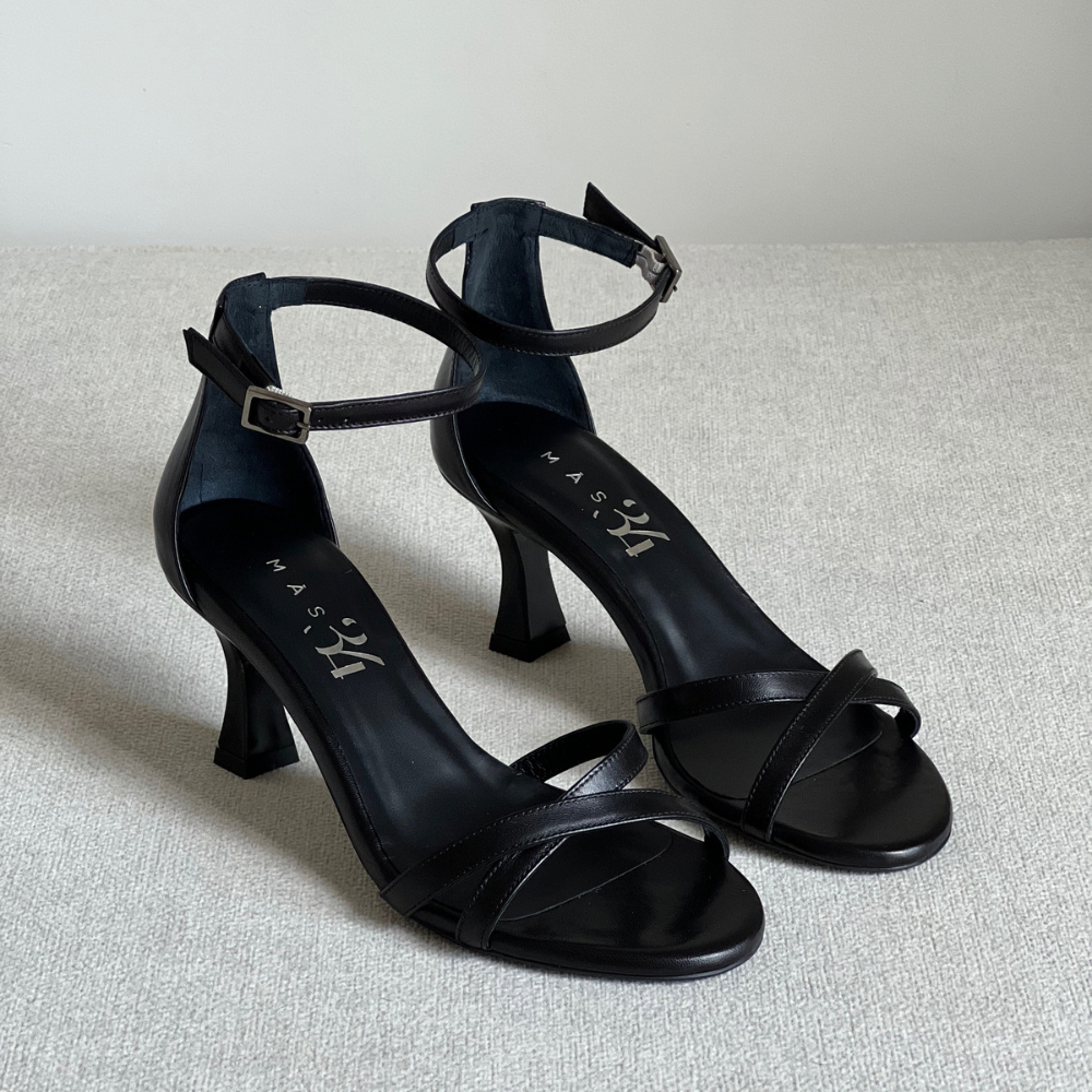 SANDALIA ESPERANZA PIEL NEGRA TACÓN 6CM