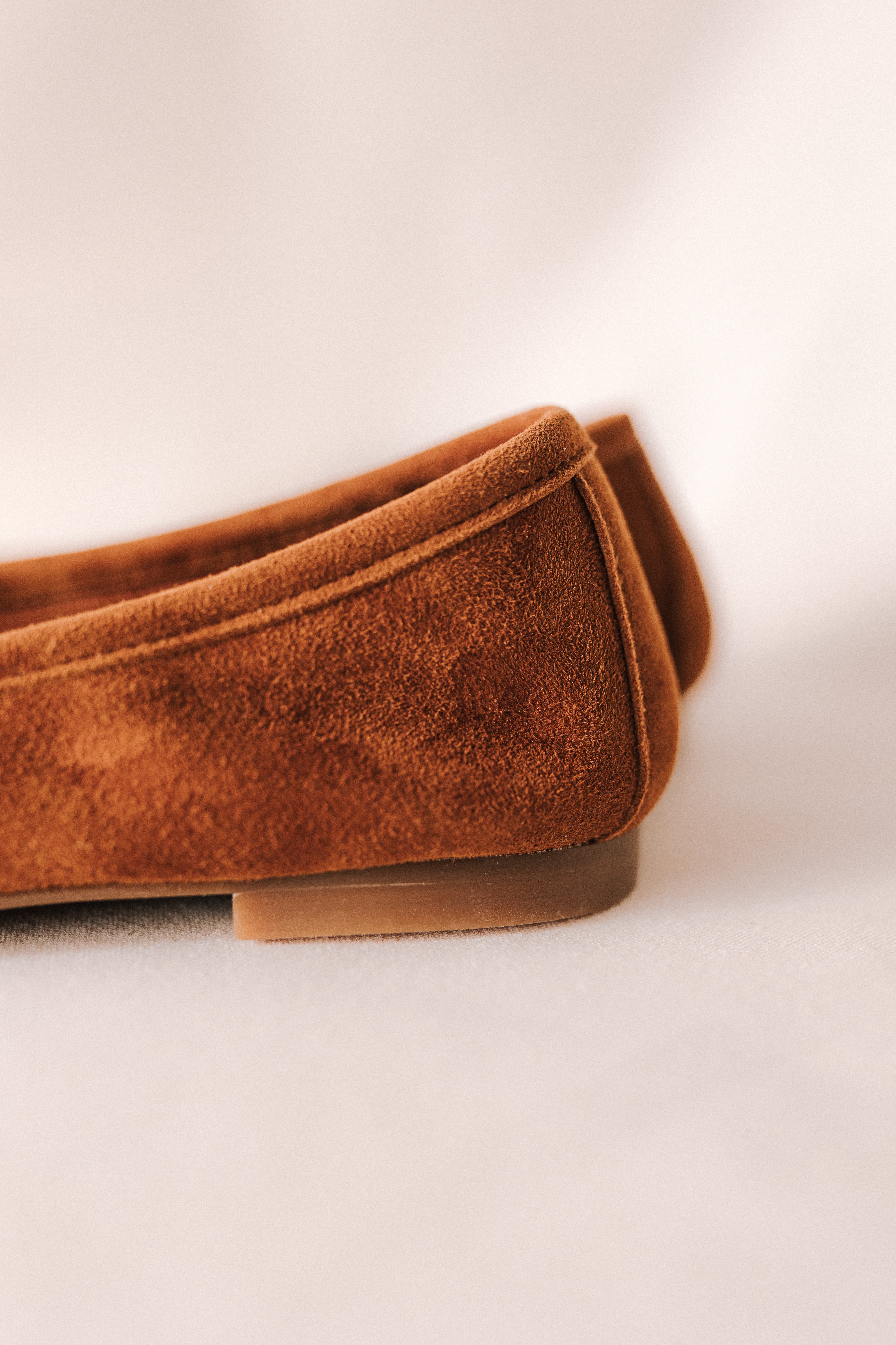 MONTSE BALLERINA BOW BROWN SUEDE