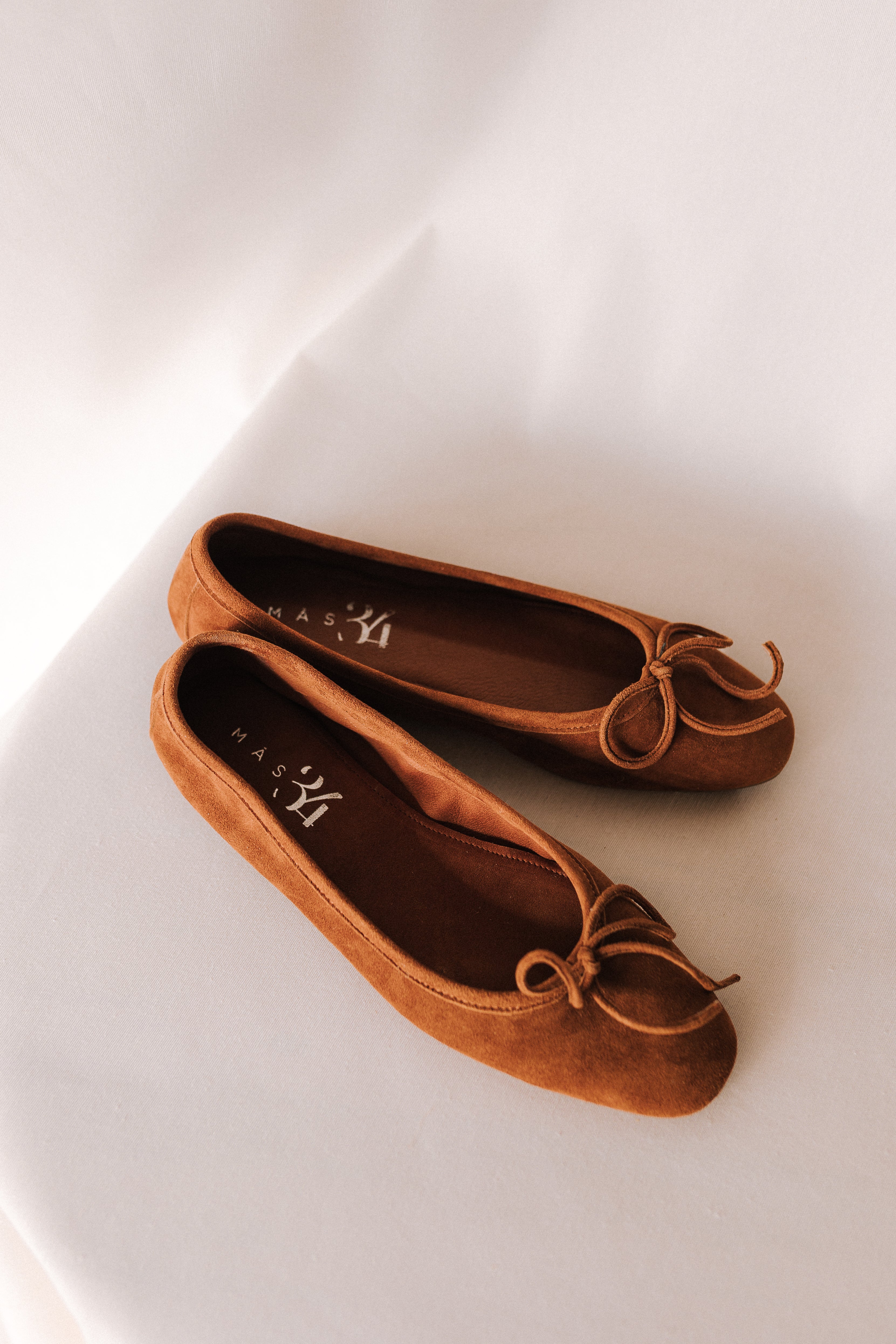 MONTSE BALLERINA BOW BROWN SUEDE