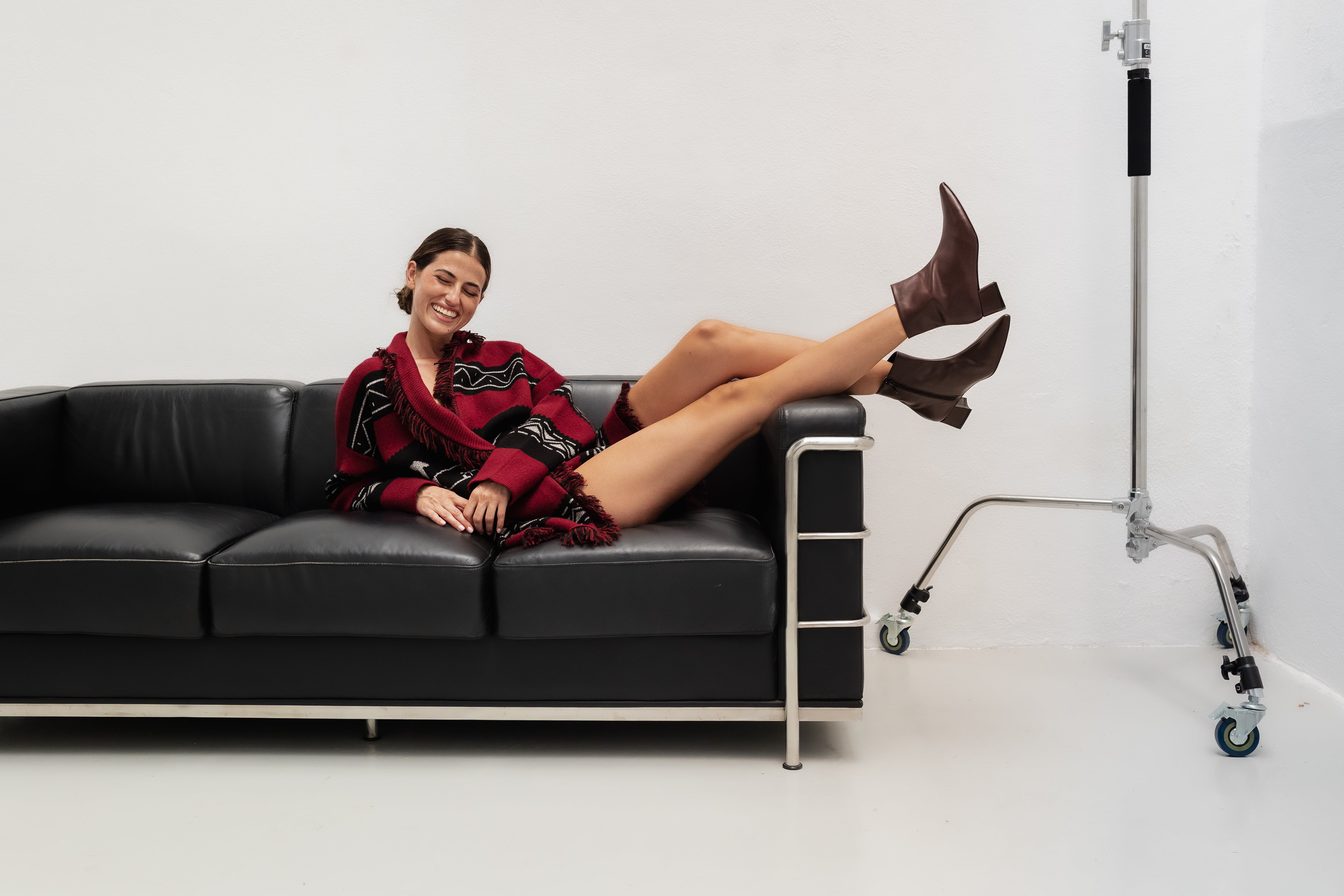 BOTÍN SILVIA PIEL MARRÓN TACÓN 4CM