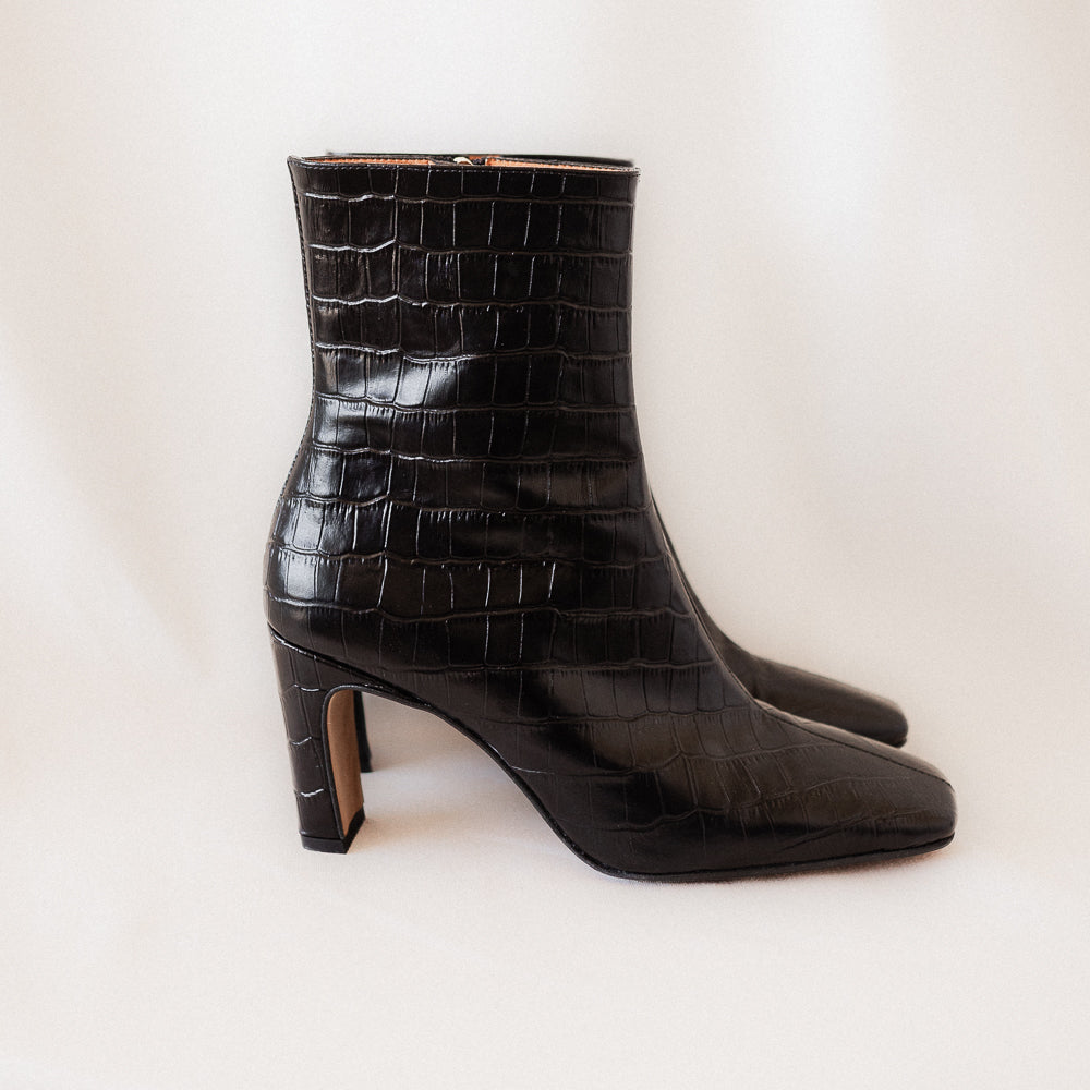 BLACK COCO LEATHER LIGHT BOOT 7CM HEEL
