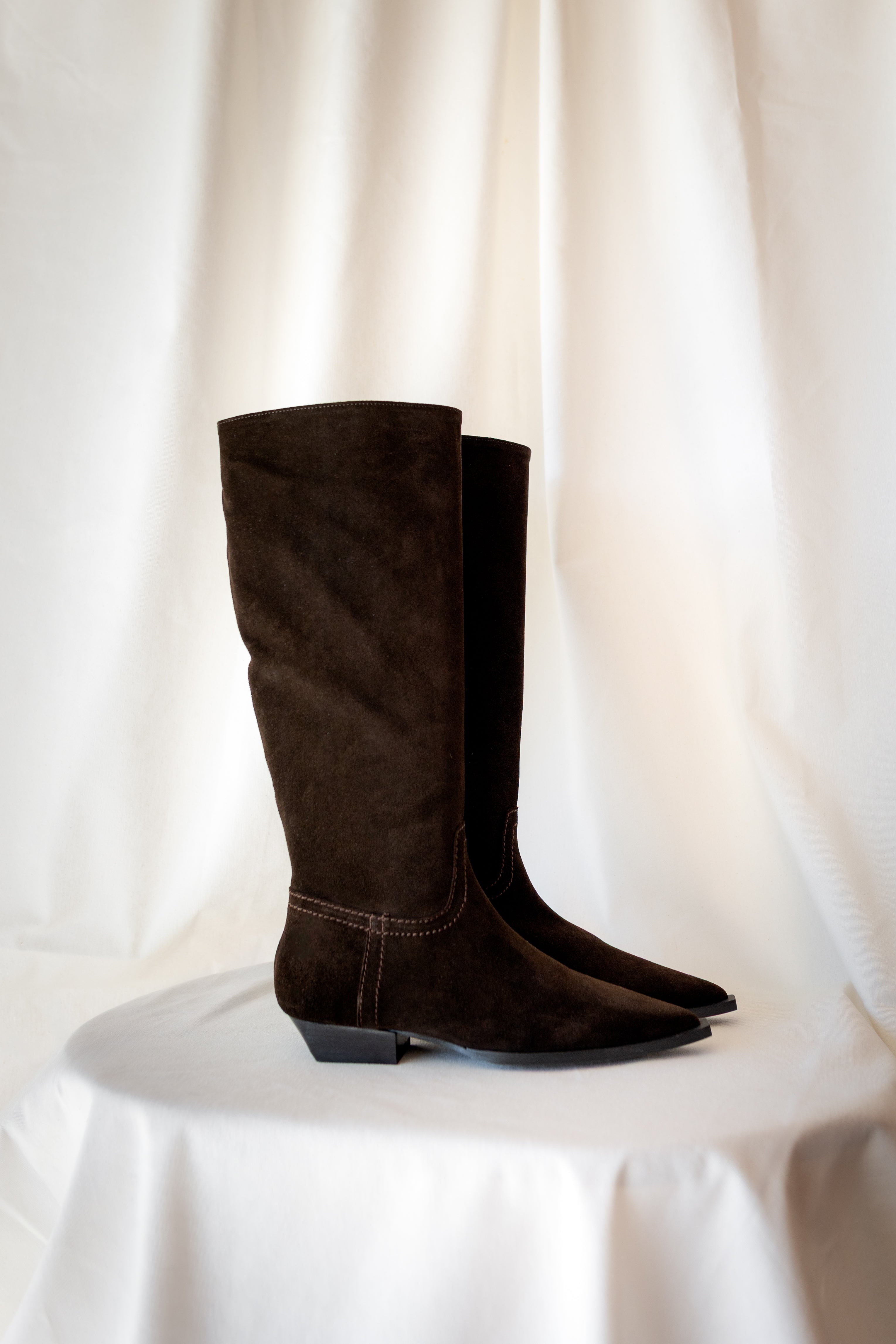 MARA BOOT CHOCOLATE BROWN SUEDE 2CM HEEL
