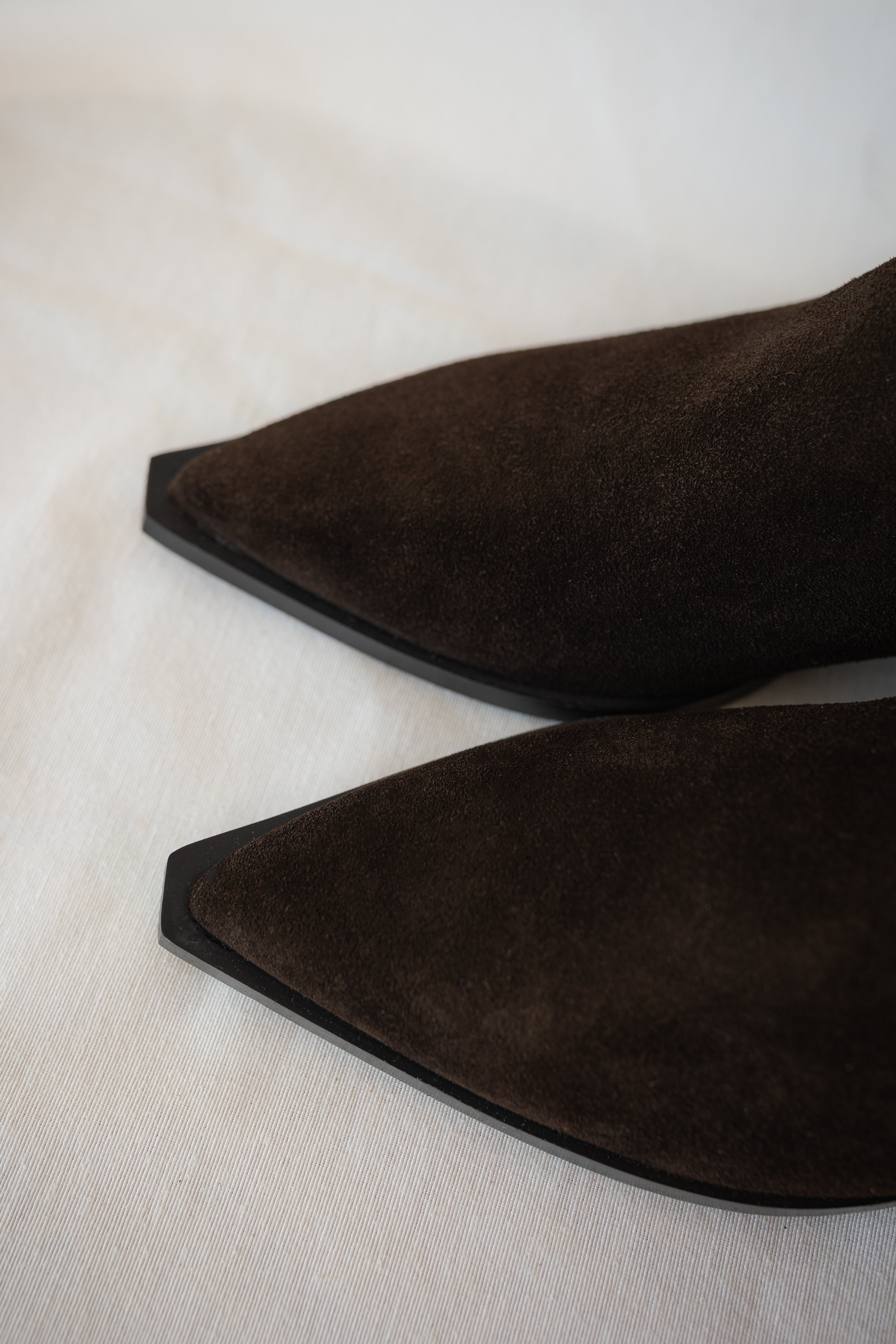 BOTA MARA ANTE MARRÓN CHOCOLATE TACÓN 2CM