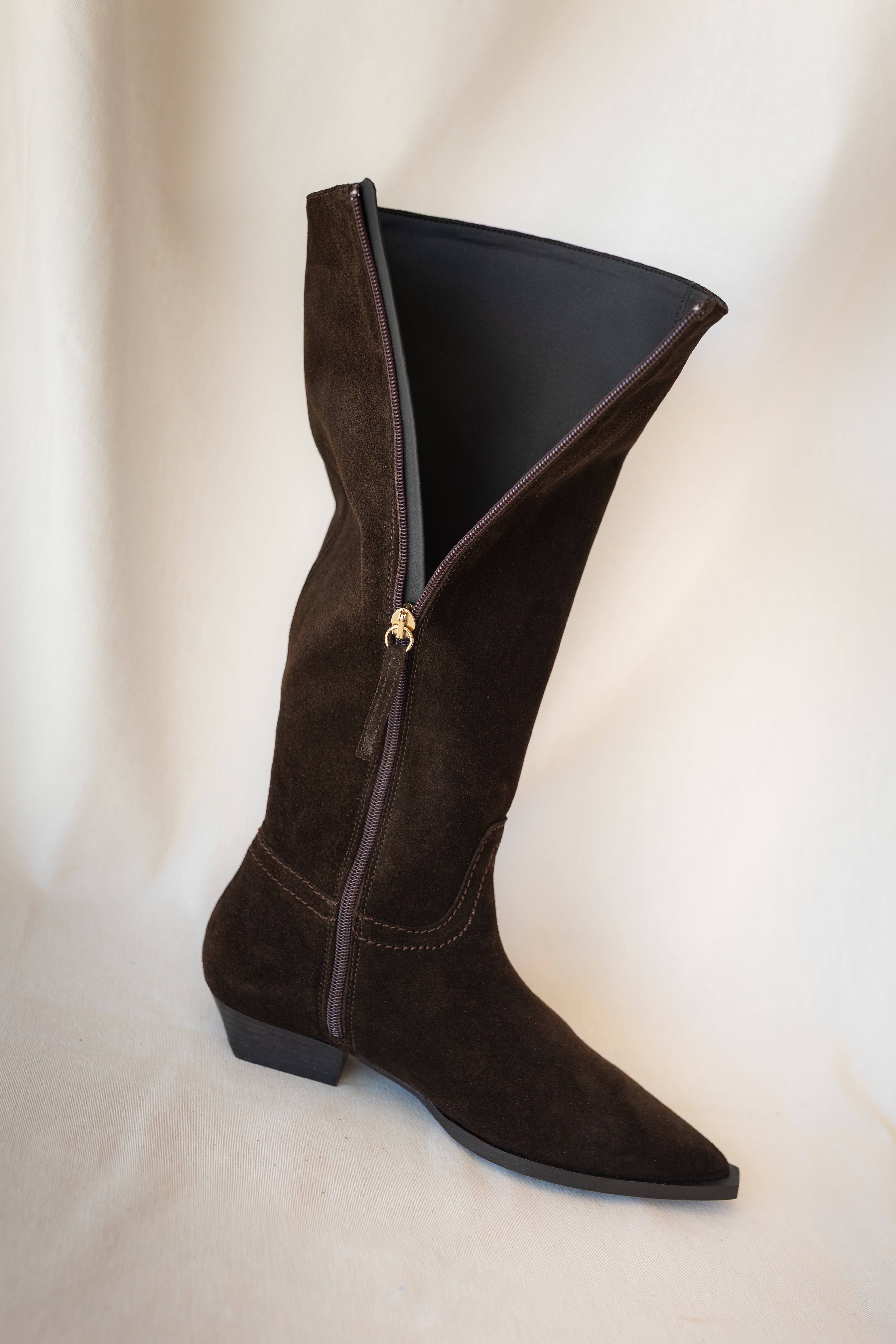 MARA BOOT CHOCOLATE BROWN SUEDE 2CM HEEL