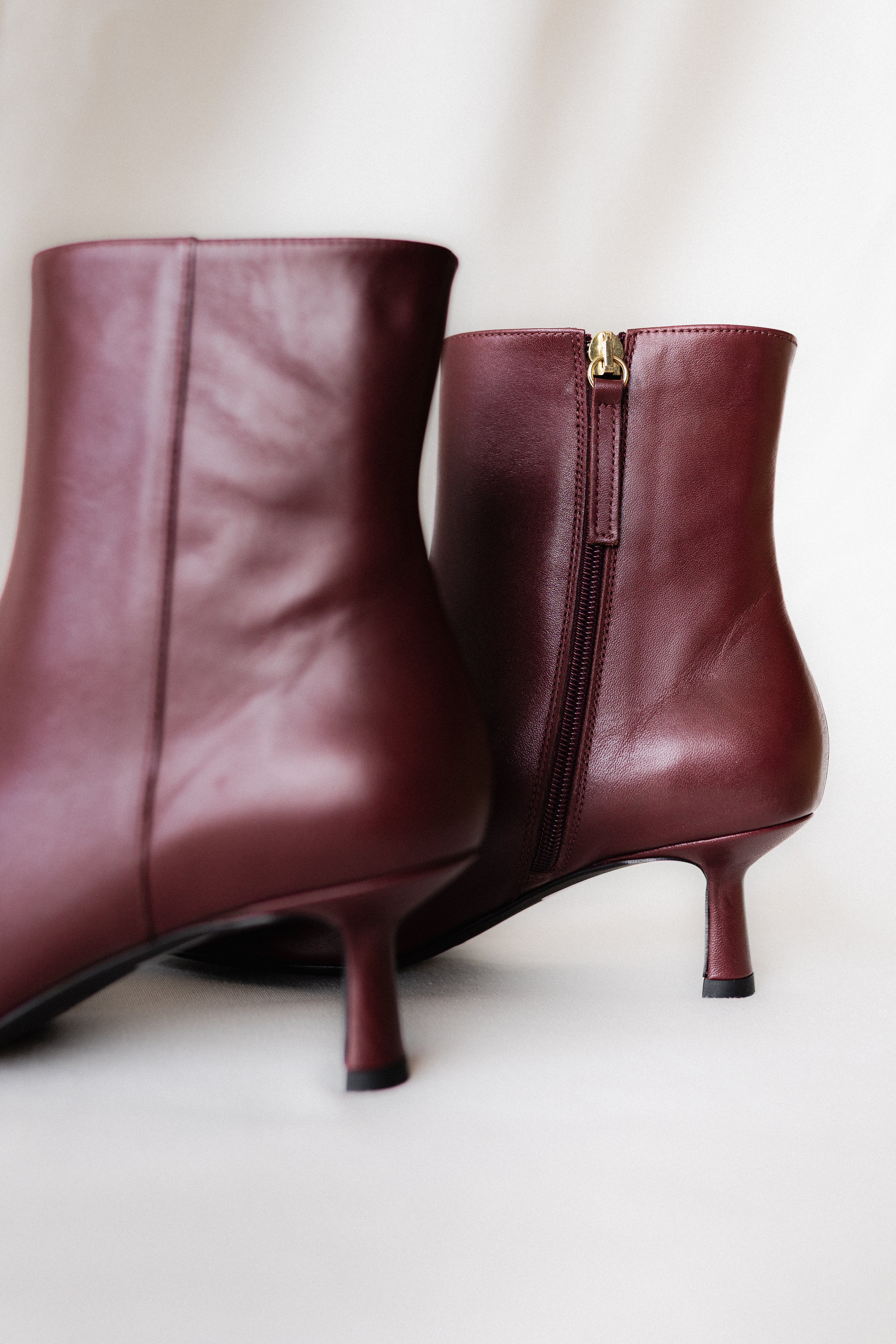 PAULA BURGUNDY LEATHER ANKLE BOOT 5CM MIDI HEEL