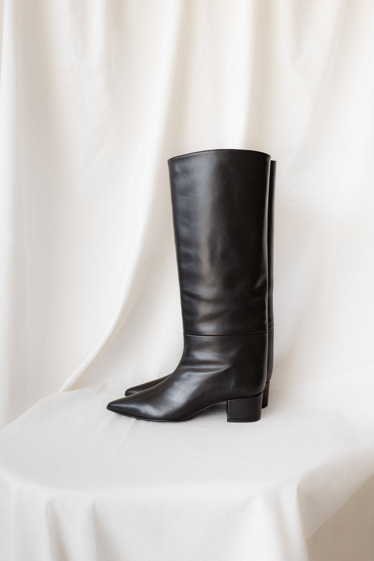 BOTA GIORGIA PELE PRETA SALTO 7CM