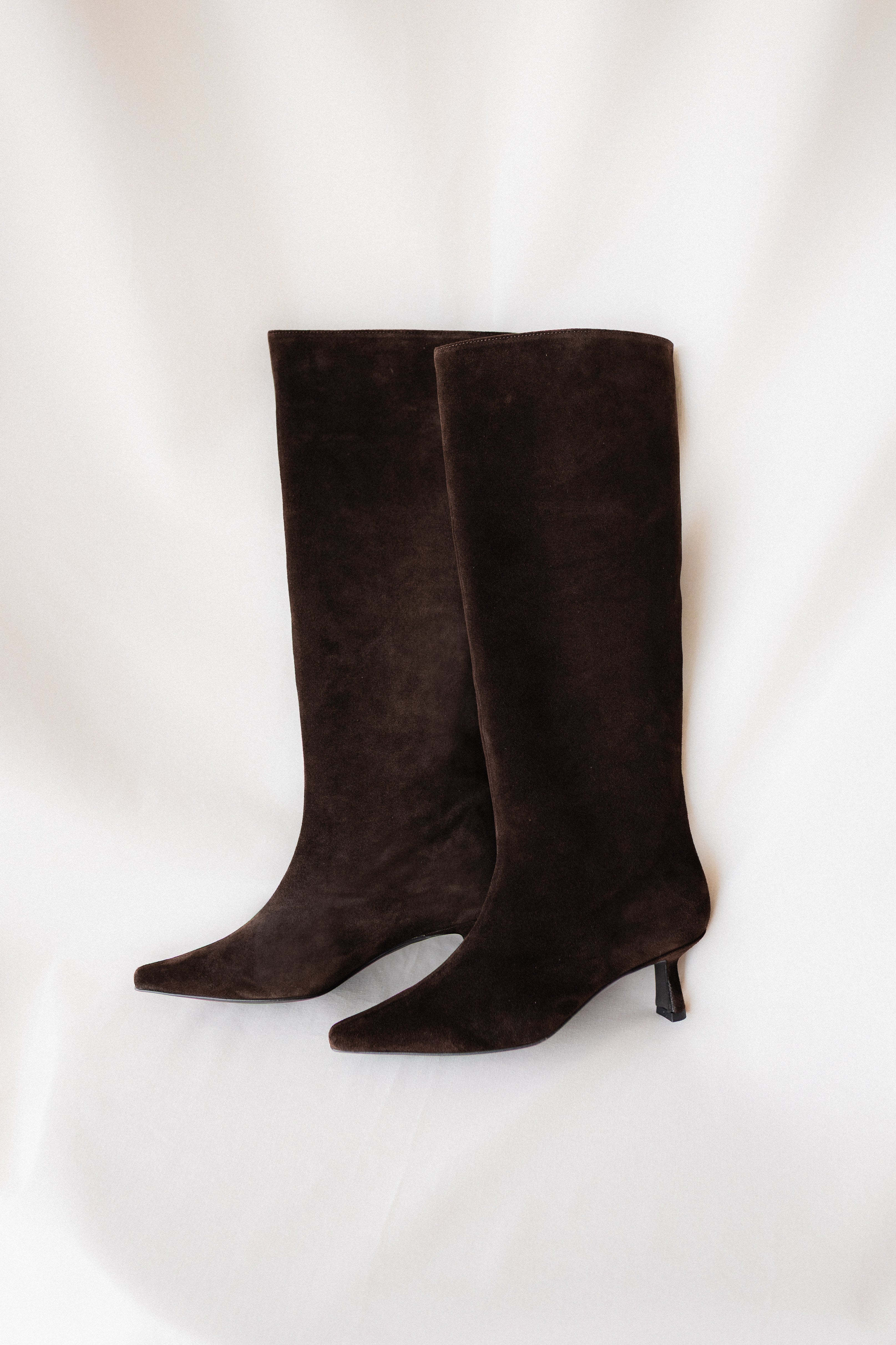 BOTA PEPA ANTE MARRÓN CHOCOLATE TACÓN MIDI 5CM