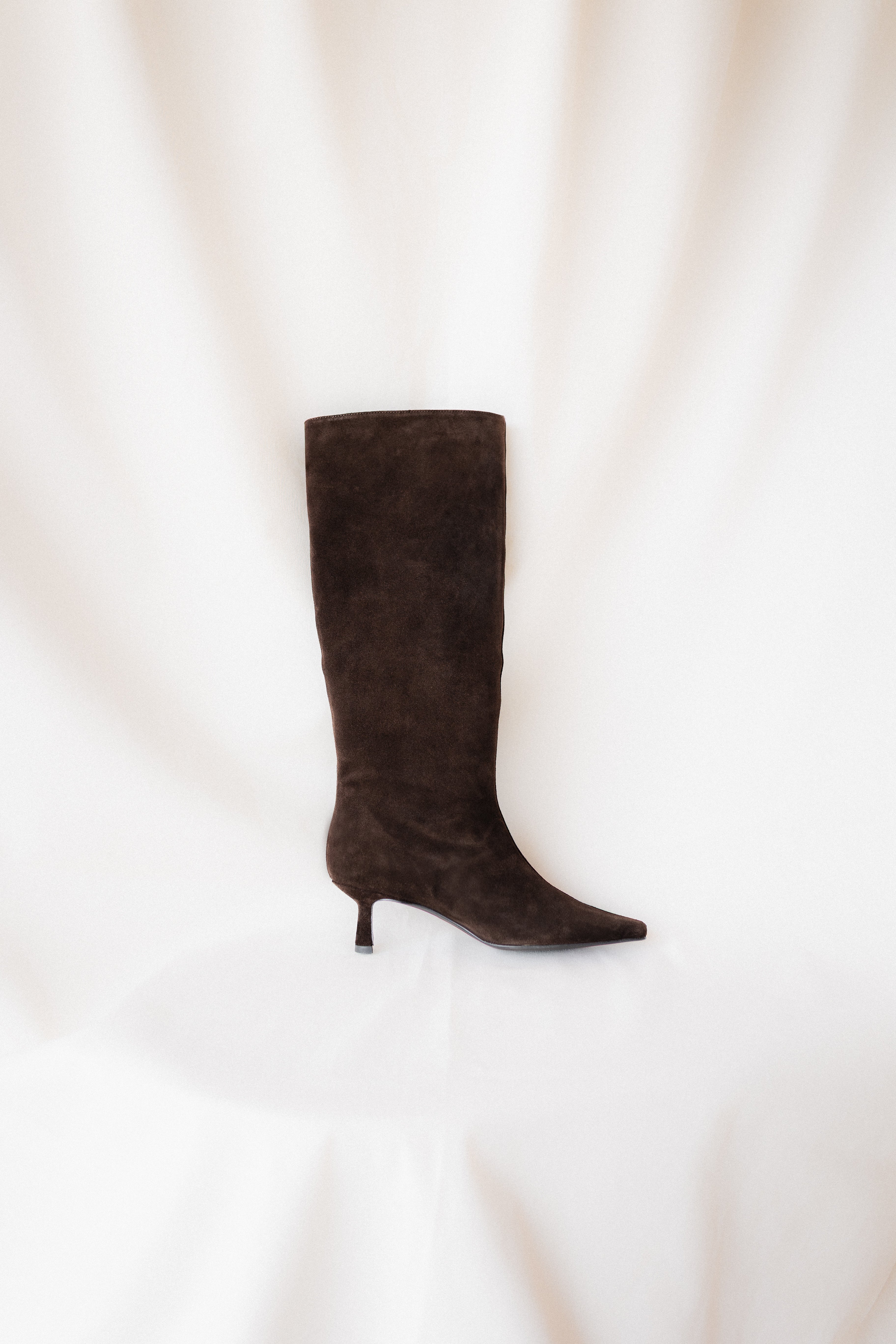 BOTA PEPA ANTE MARRÓN CHOCOLATE TACÓN MIDI 5CM