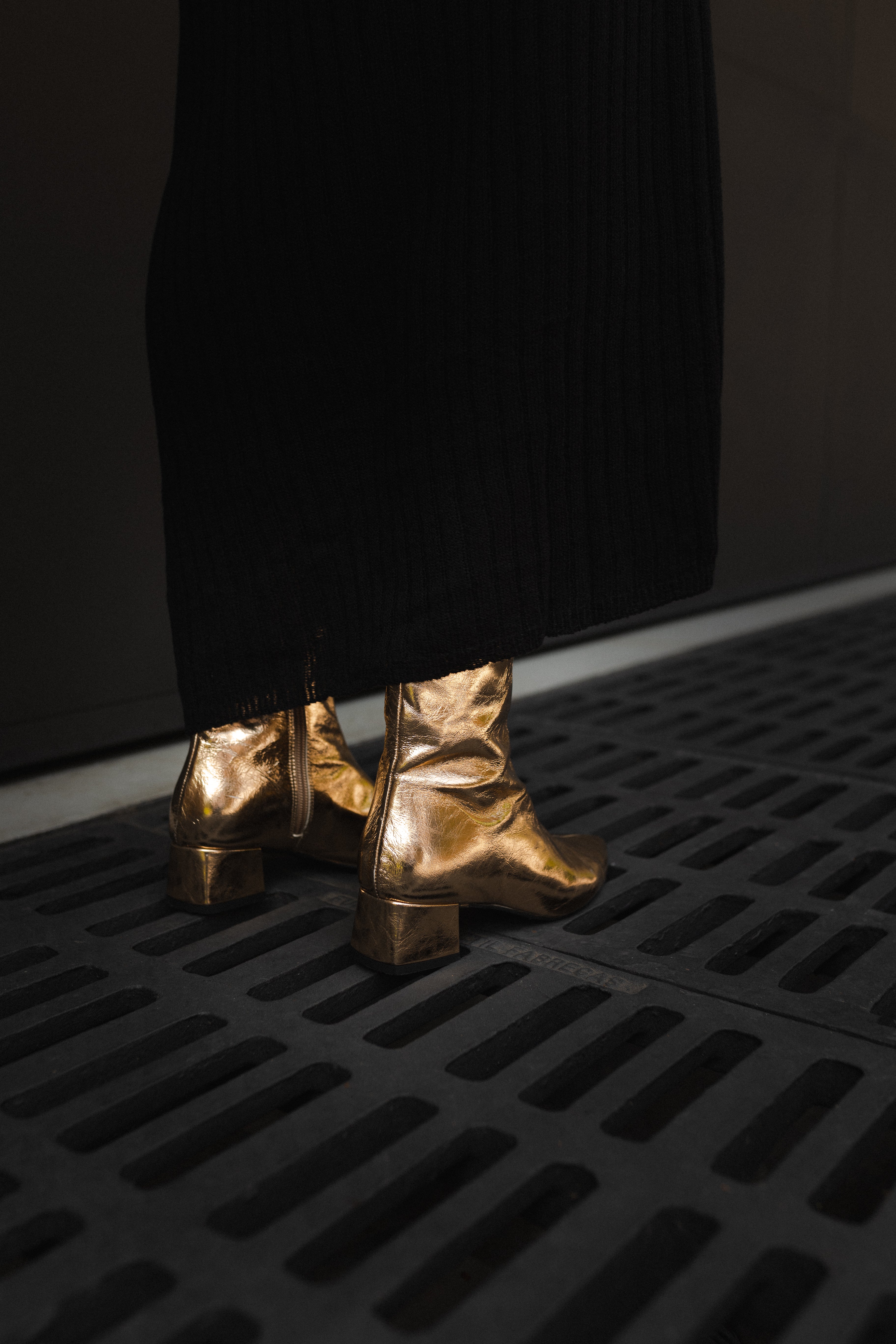 SILVIA GOLD LAMINATED LEATHER BOOT 4CM HEEL