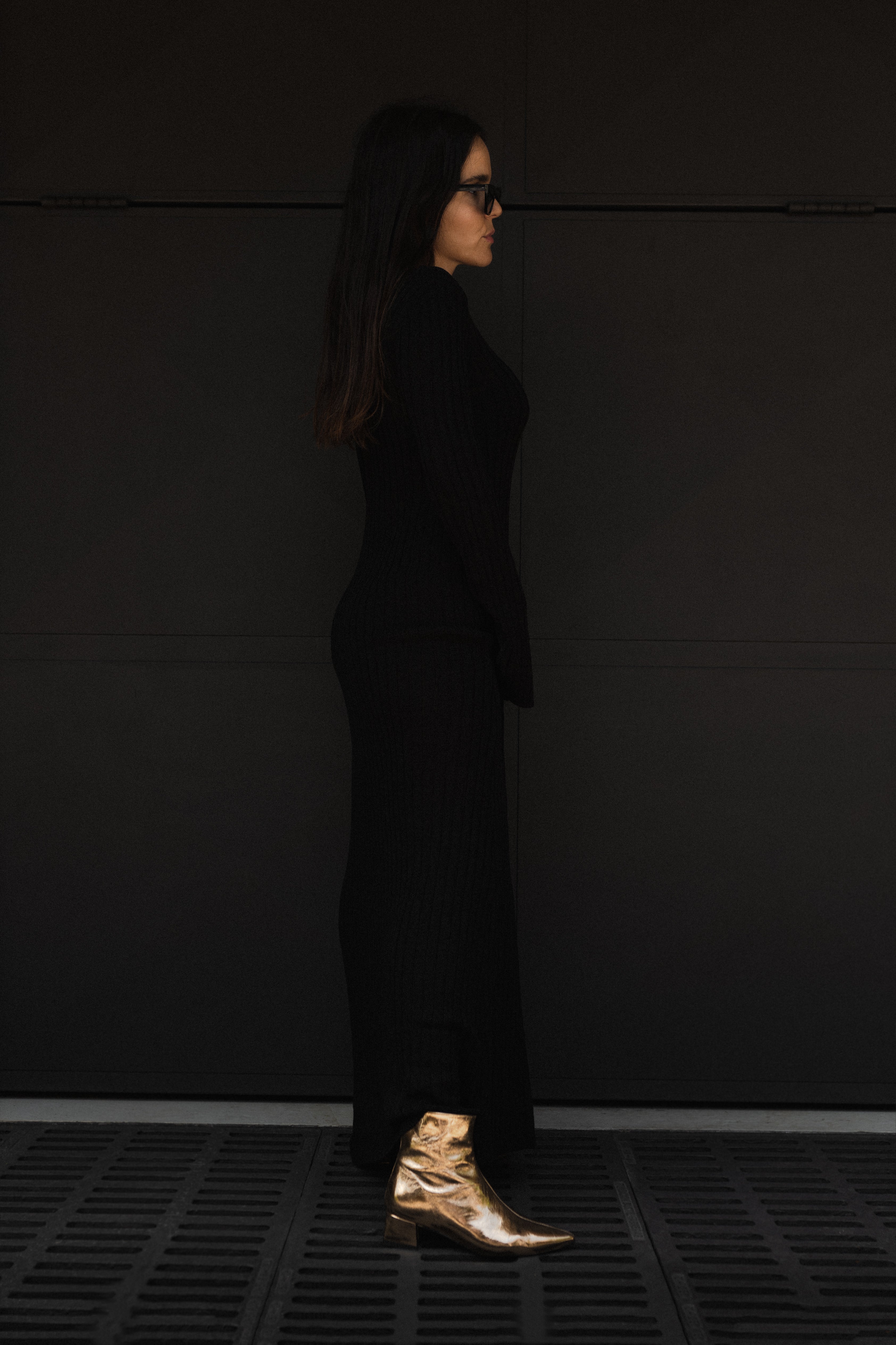 BOTÍN SILVIA PIEL LAMINADA ORO TACÓN 4CM