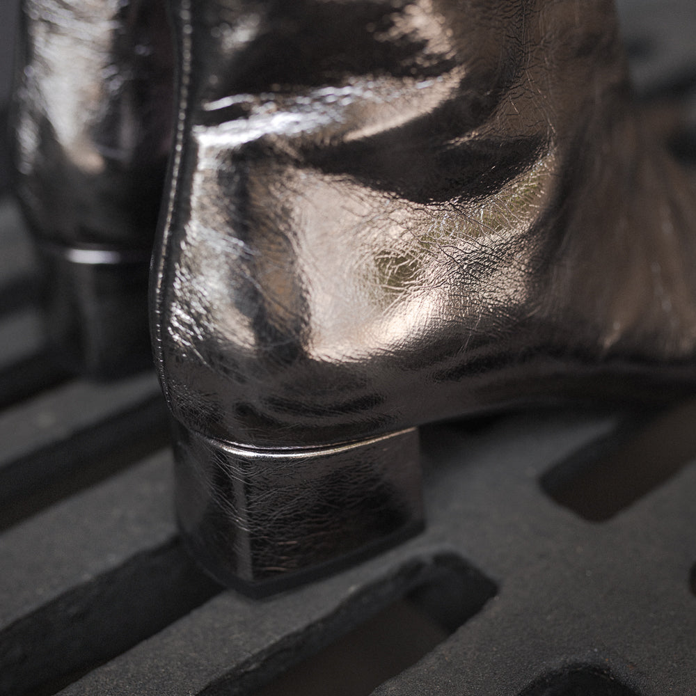 SILVIA LEAD LAMINATED LEATHER BOOT WITH 4CM HEEL