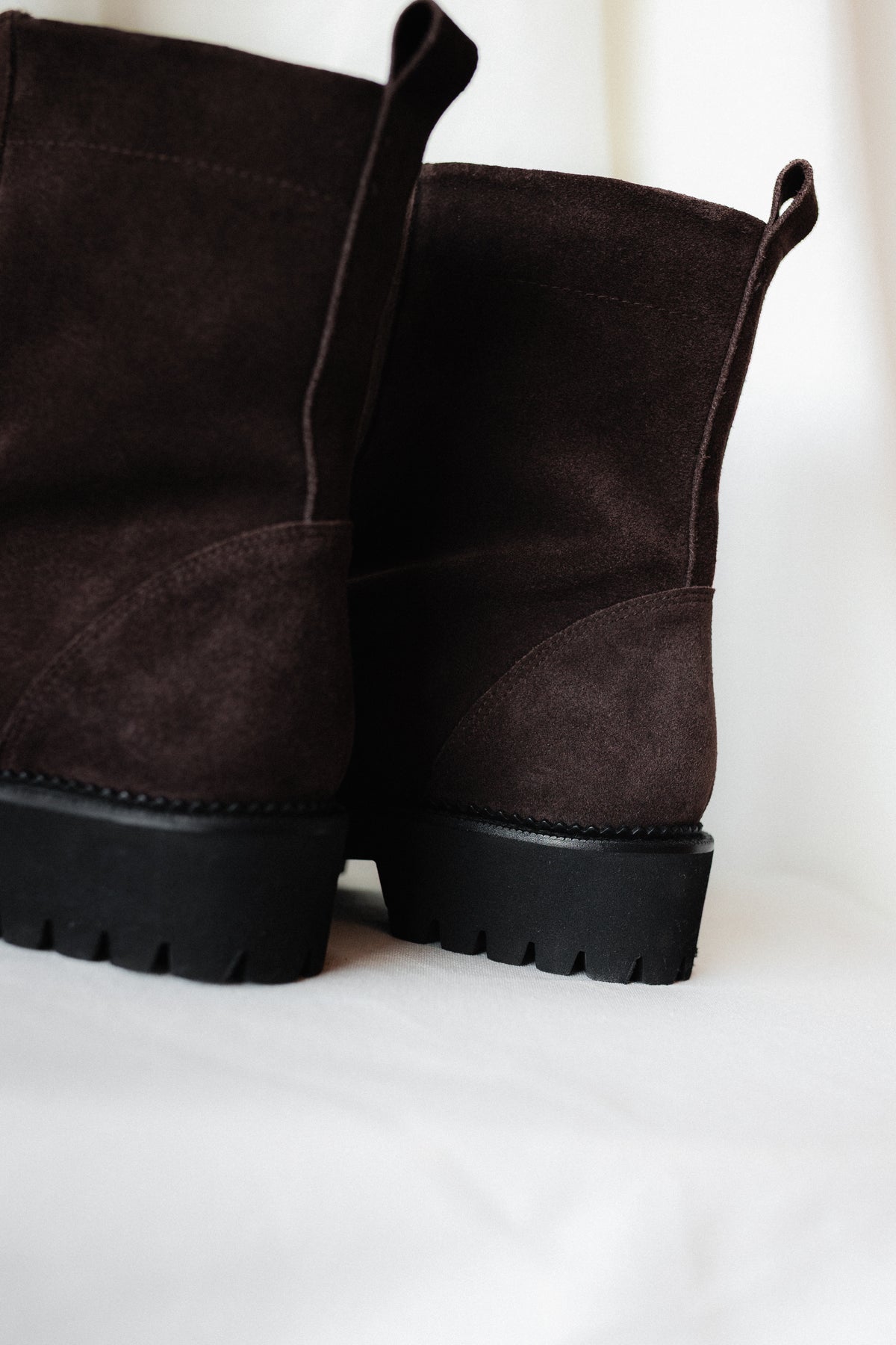 Bota Motera Emma Ante Marrón Tacón 4Cm