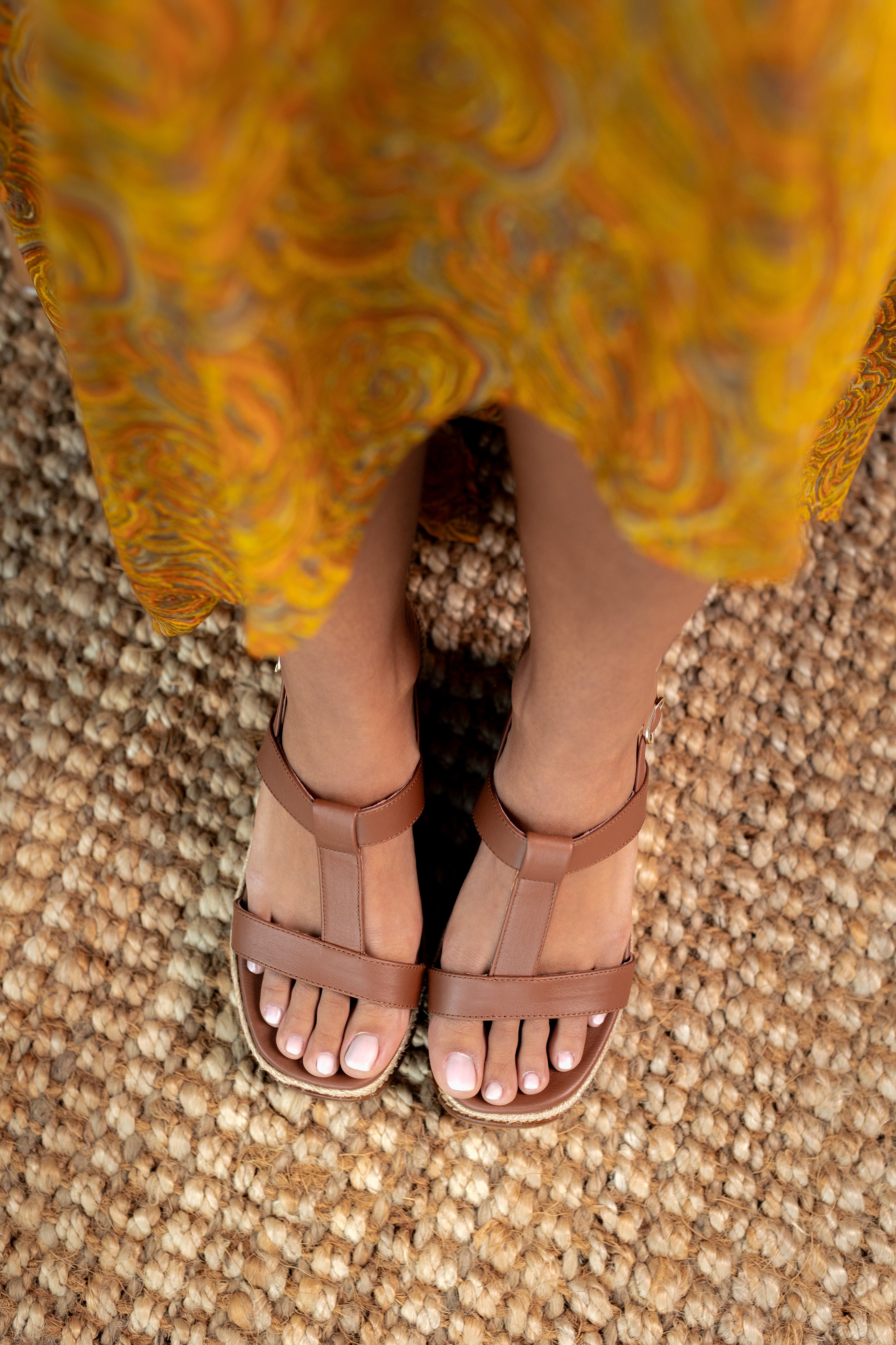 CUÑA VICTORIA PIEL MARRÓN 7,5CM