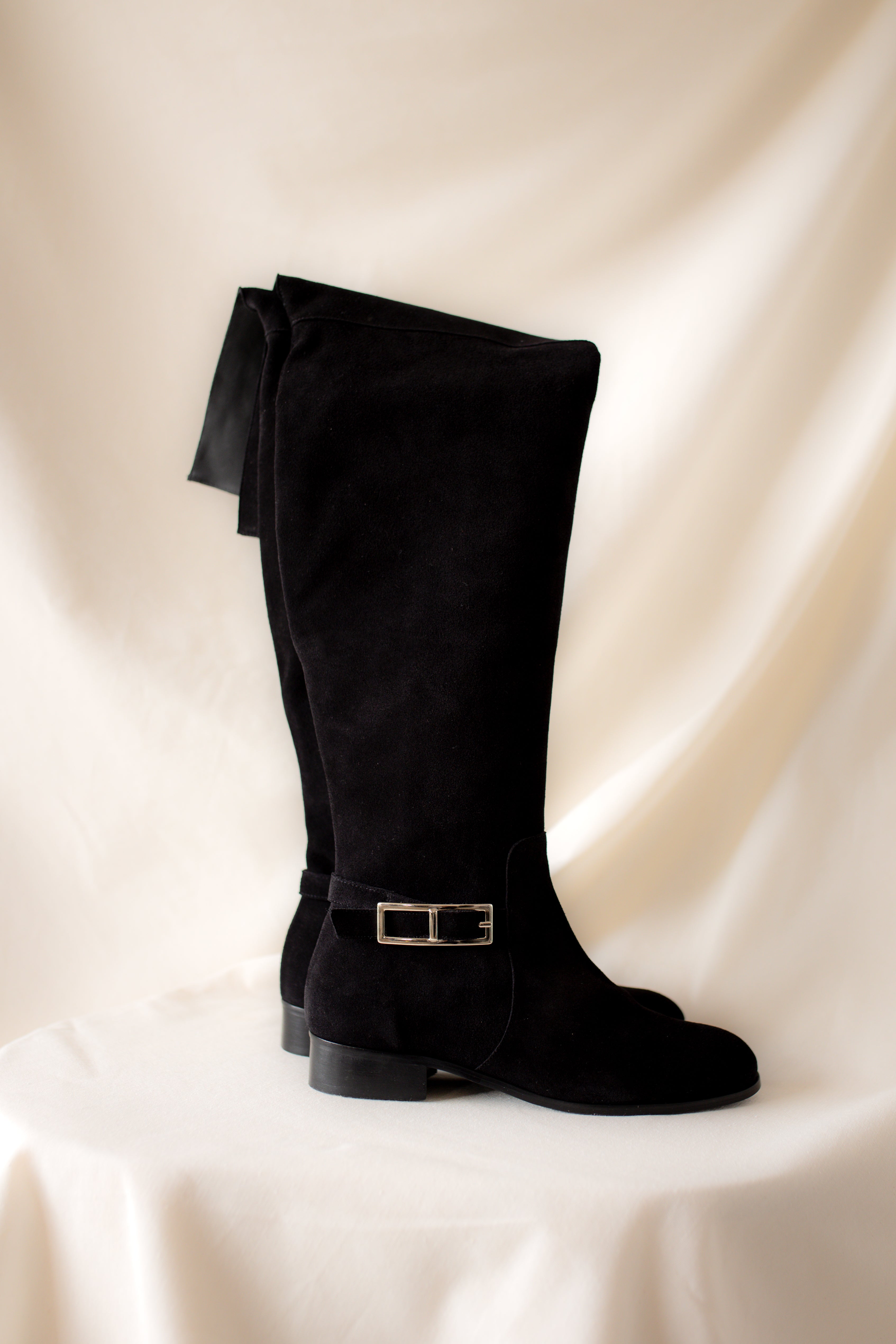 PINK BOOT WITH BLACK SUEDE AND LEATHER FLAP