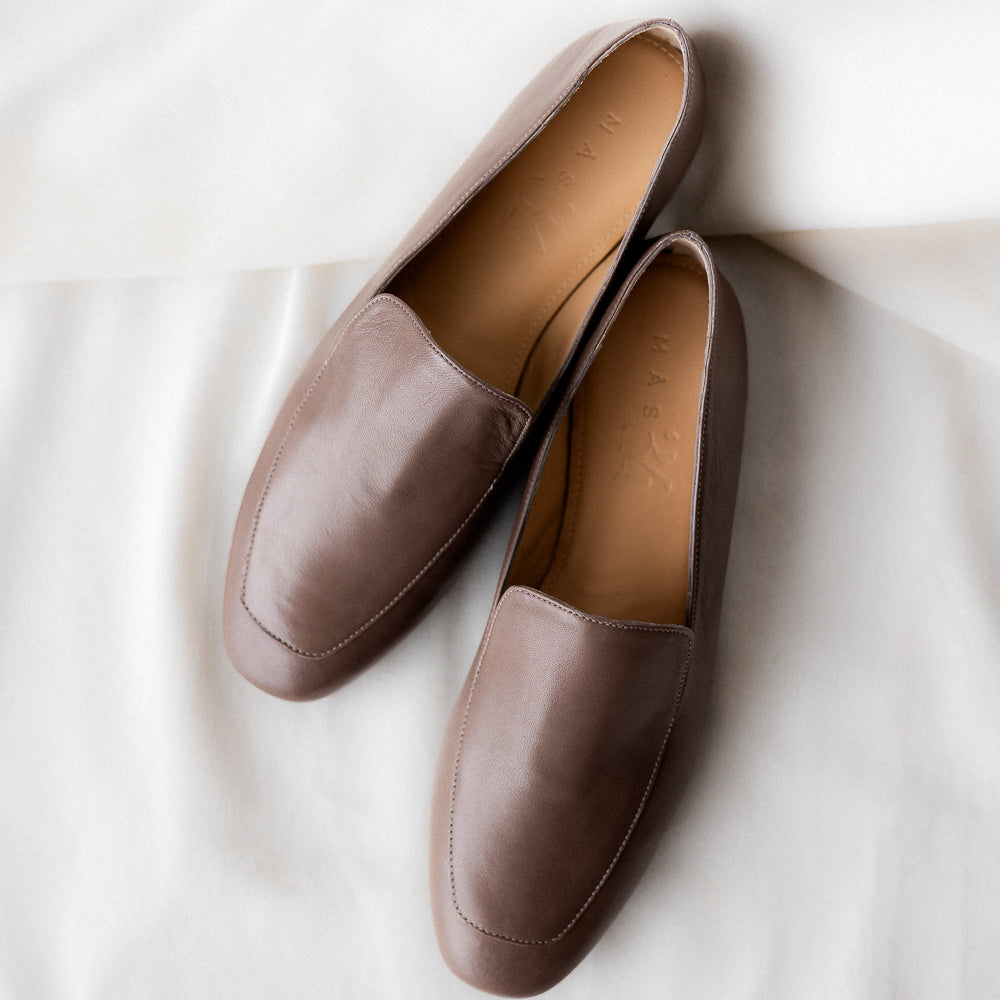 MOCASÍN BLANCA PIEL TAUPE