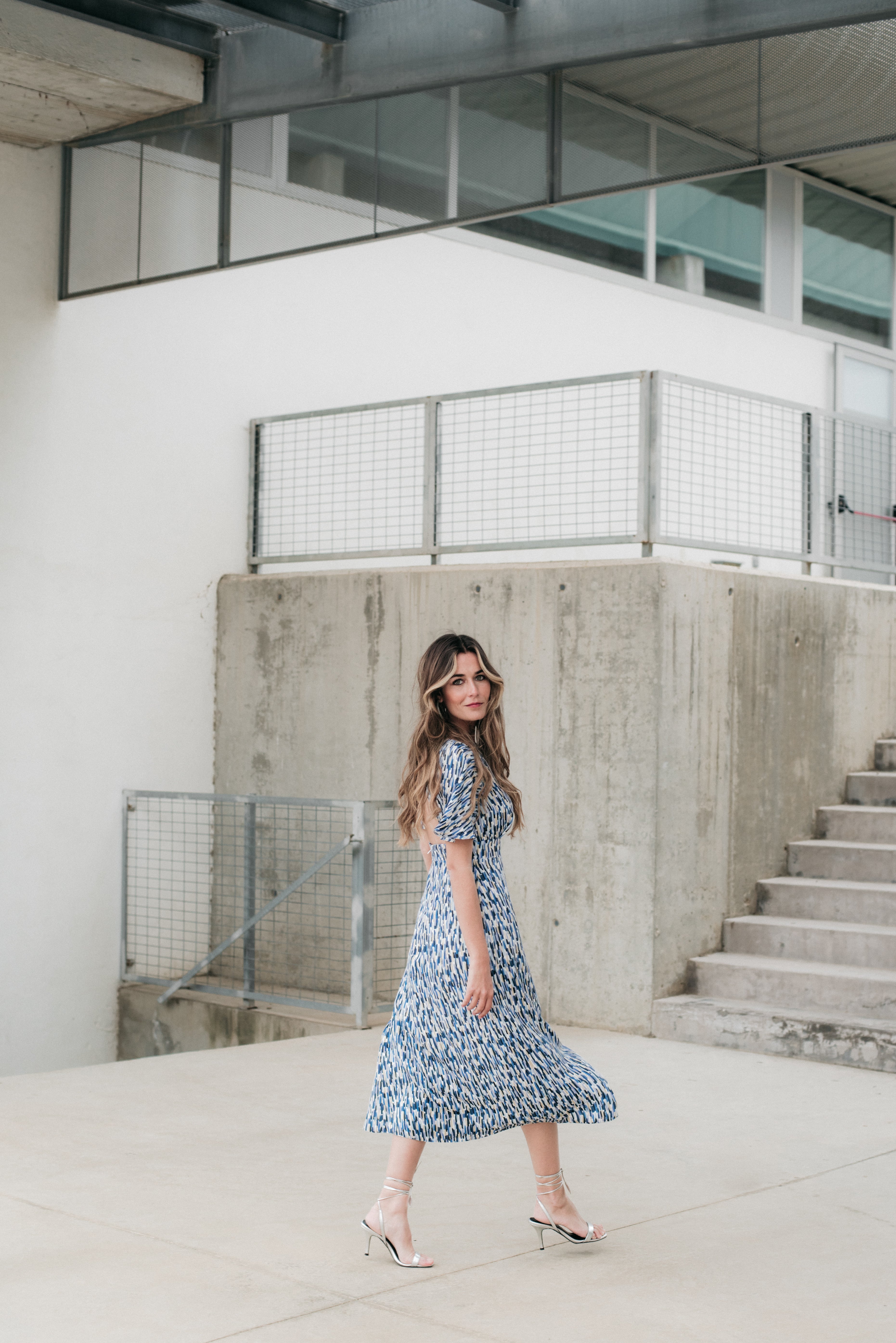 FIONA SILVER LAMINATED LEATHER HEEL SANDAL 8CM