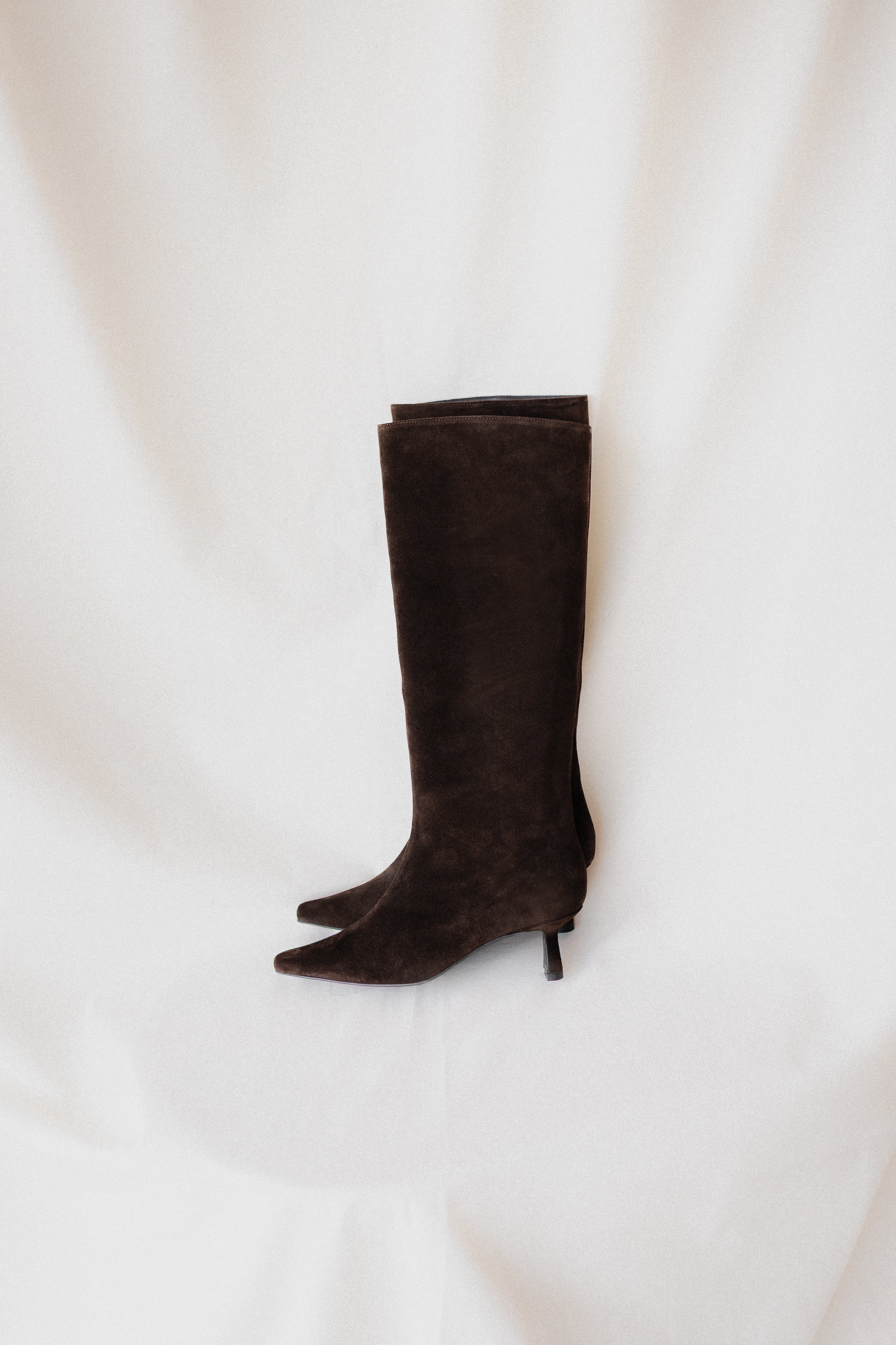 BOTA PEPA ANTE MARRÓN CHOCOLATE TACÓN MIDI 5CM