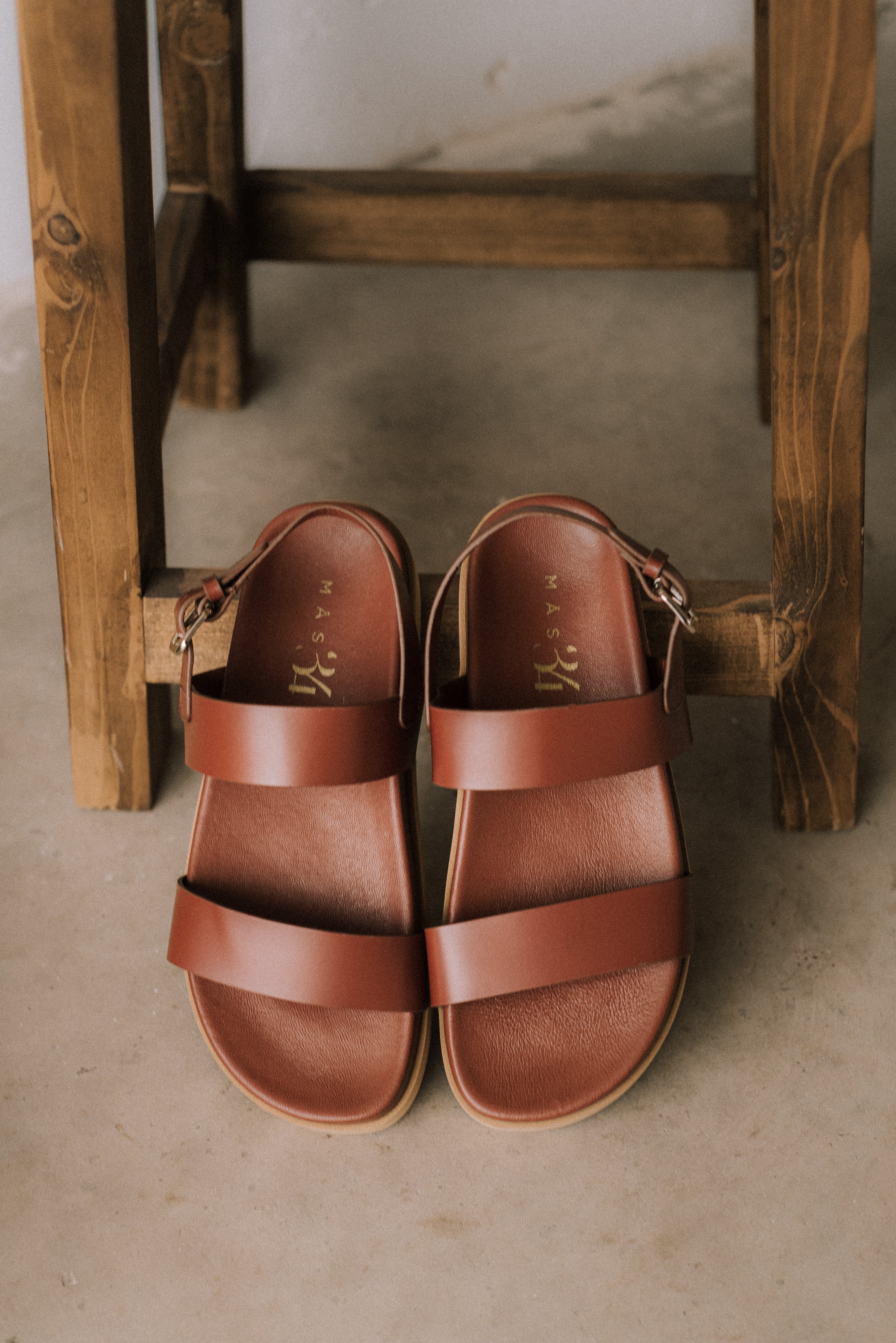 CARINA FLAT SANDAL IN BROWN LEATHER WITH 1.5CM PLATFORM