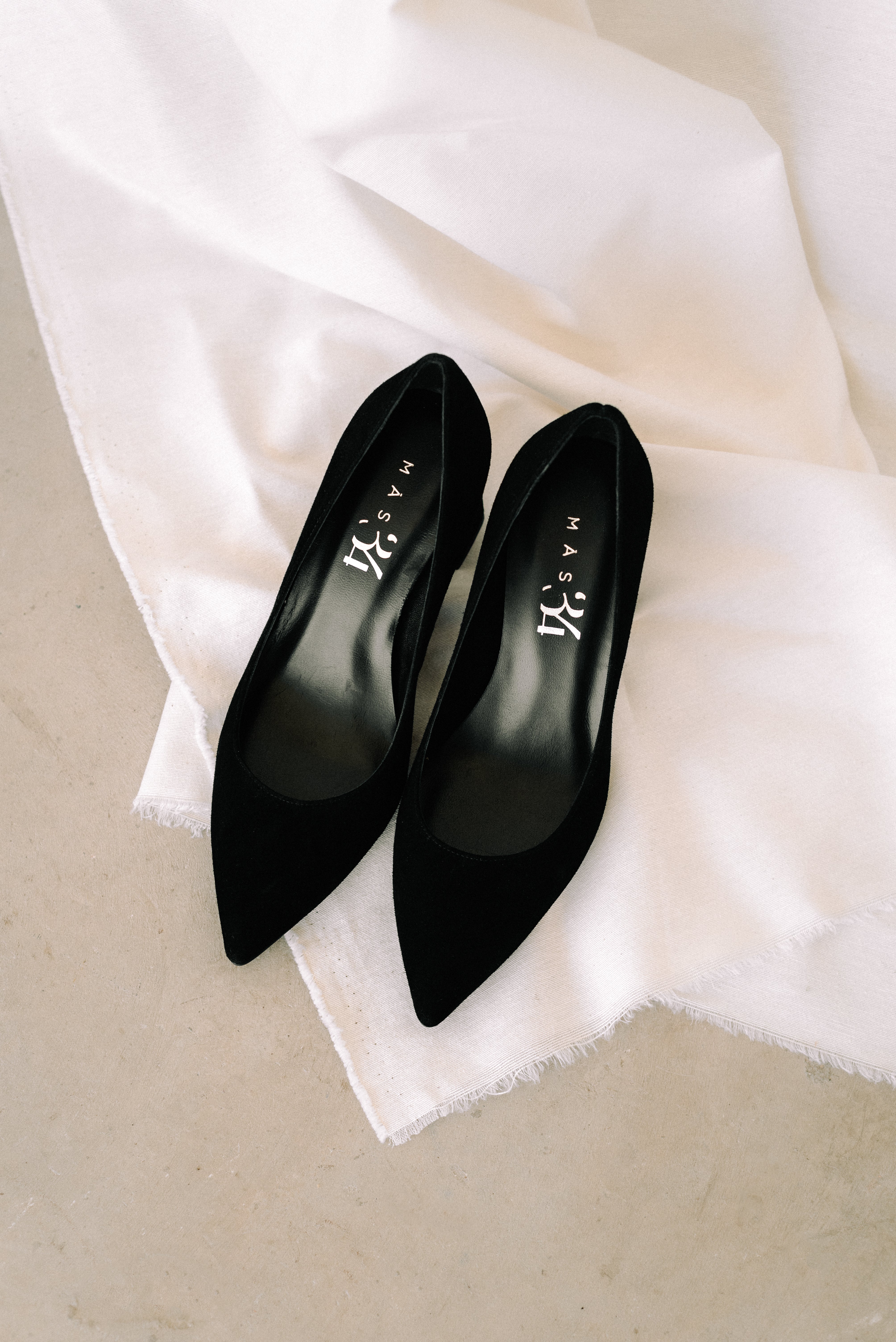 STILETTO NÚRIA ANTE NEGRO 6CM