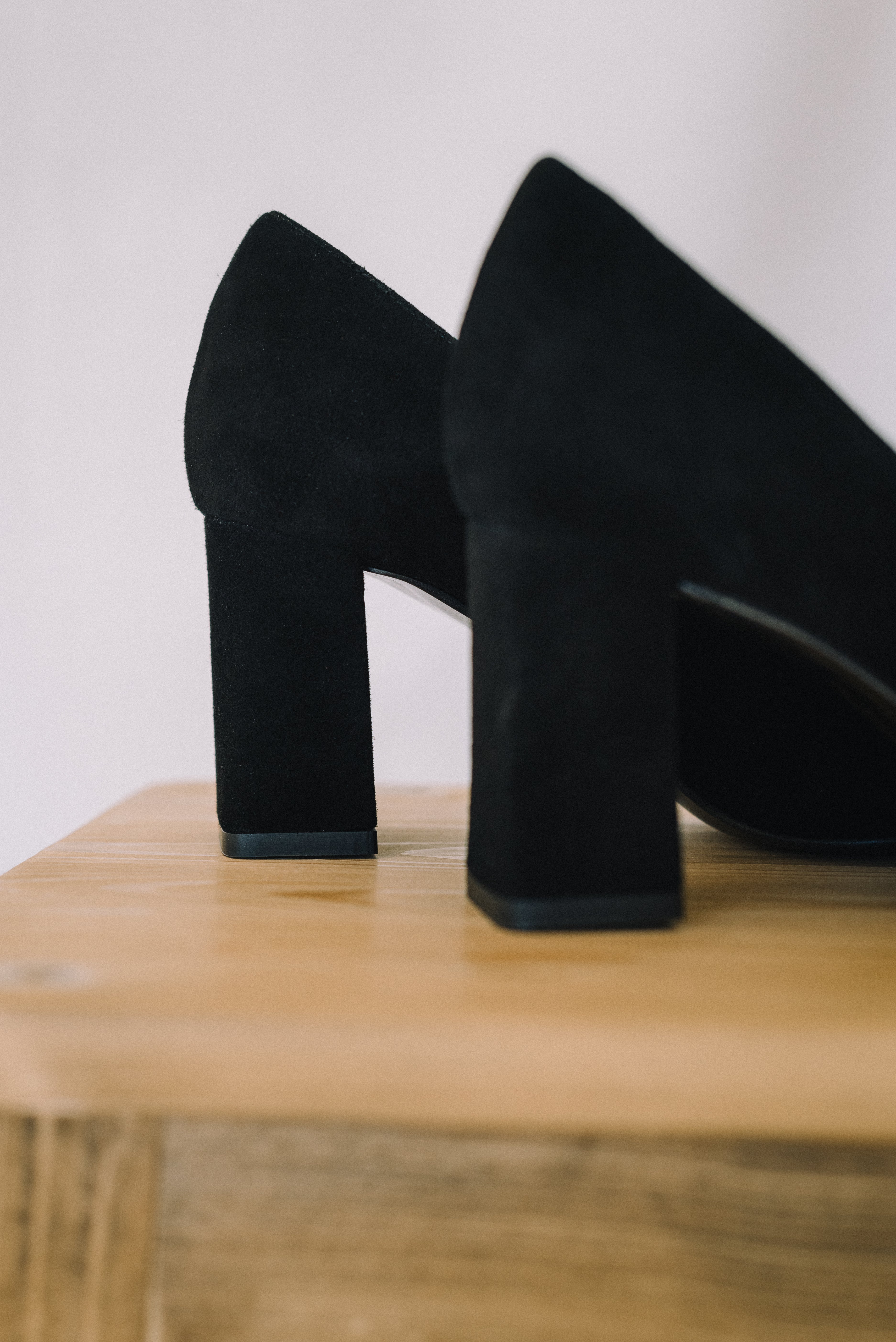 STILETTO NÚRIA ANTE NEGRO 6CM