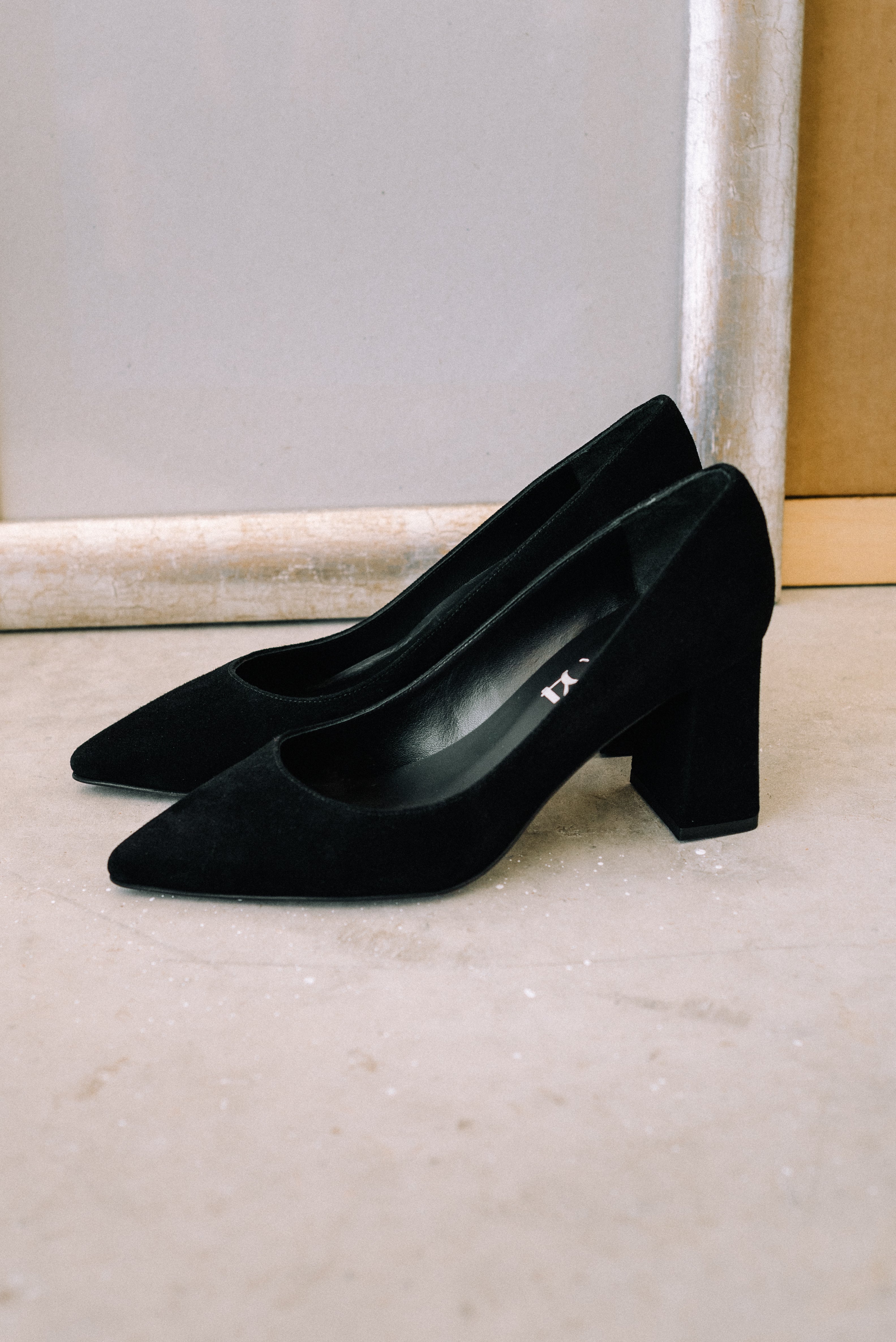 STILETTO NÚRIA ANTE NEGRO 6CM