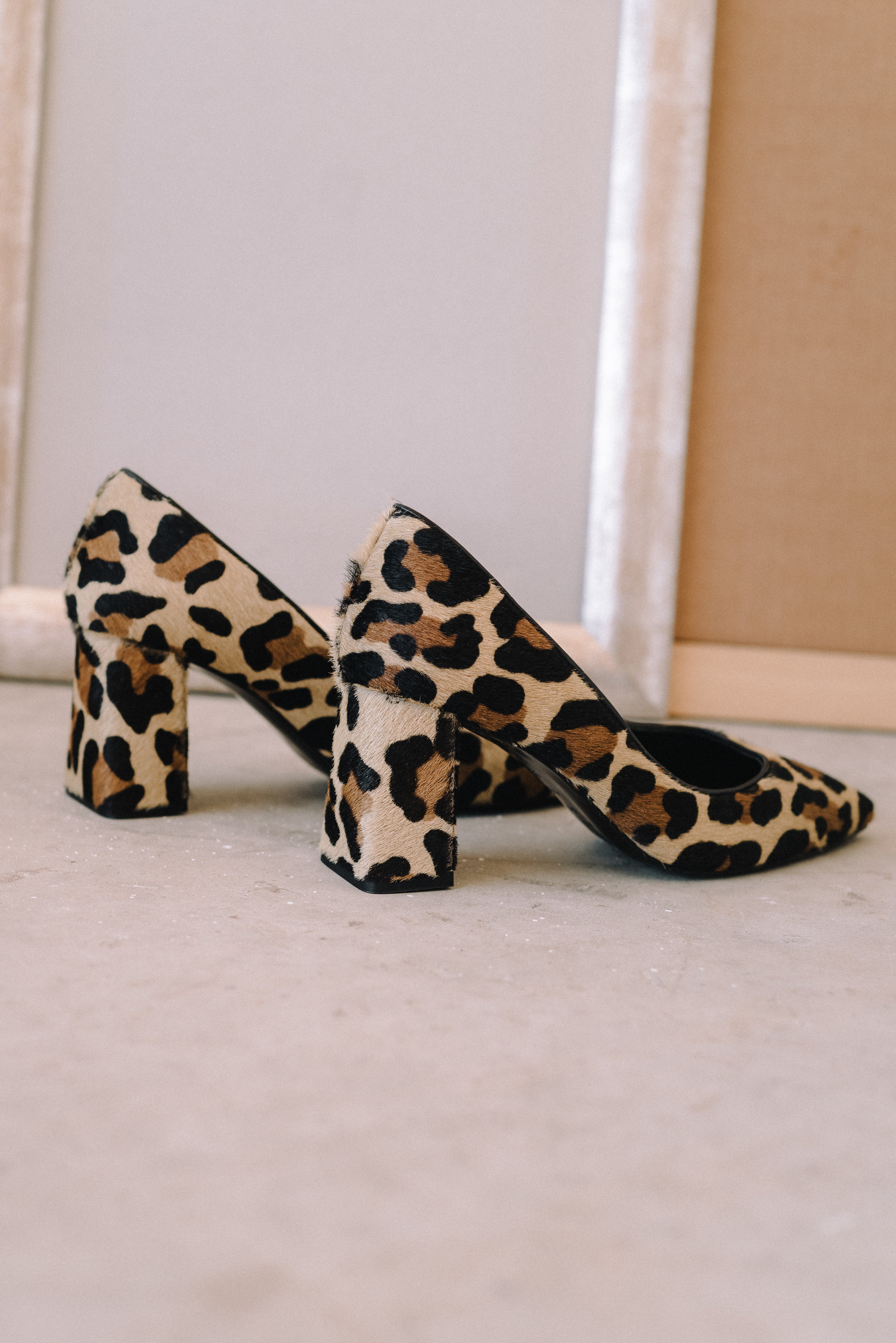 STILETTO NÚRIA LEOPARD EFFECT LEATHER FOAL 6CM