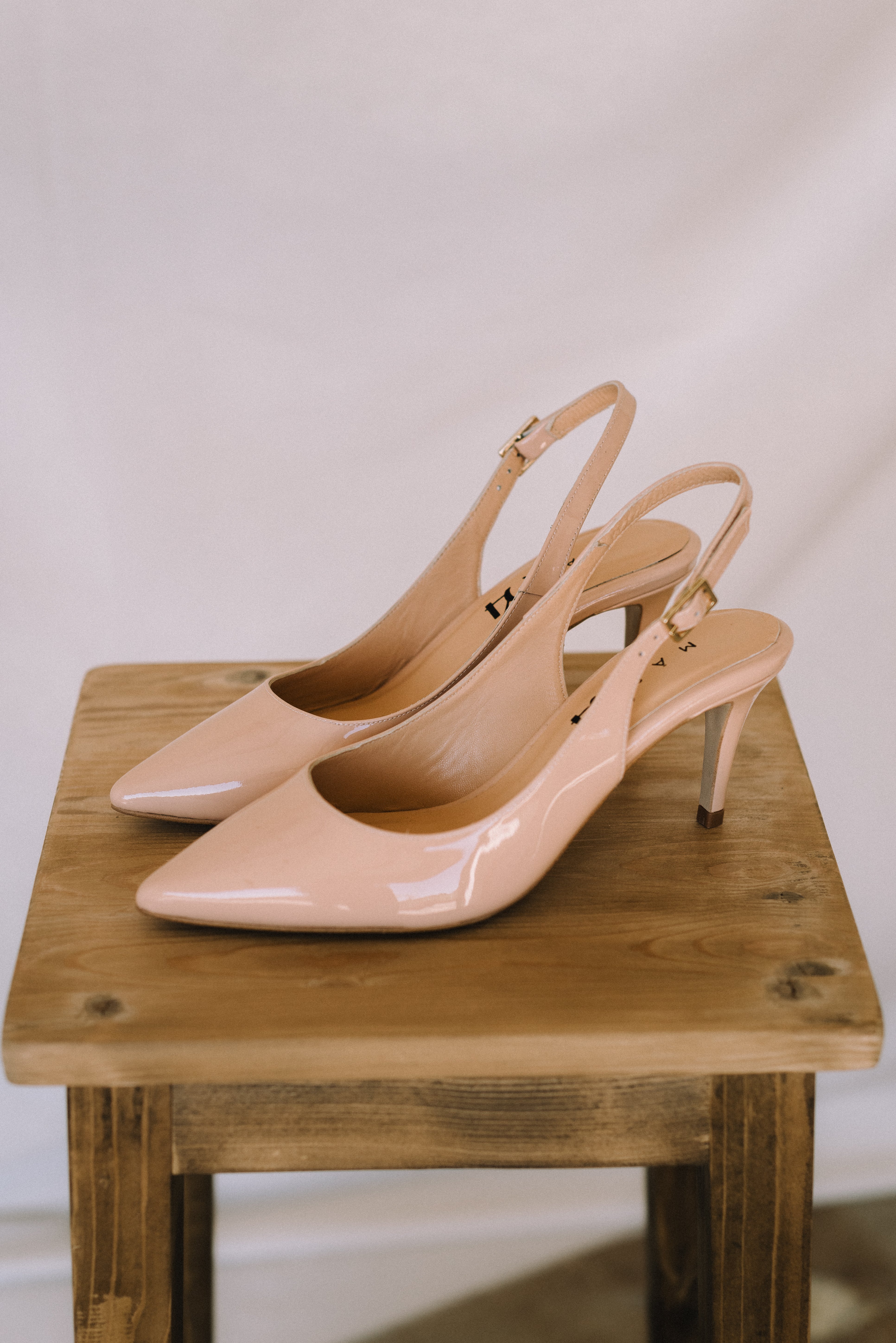 ANGELES NUDE PATENT LEATHER 6CM HEEL STRAIGHT STOOPED STILETTO