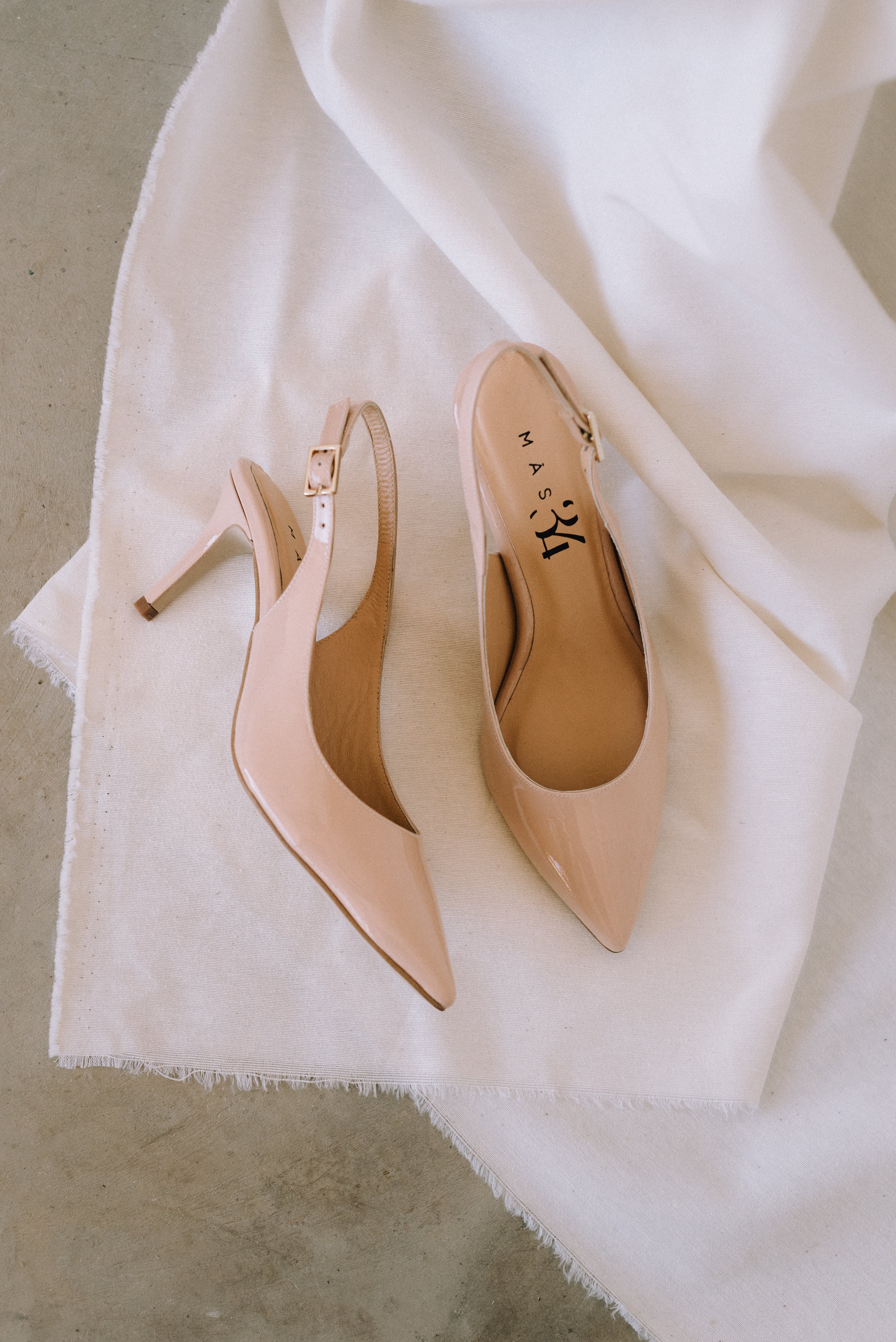 ANGELES NUDE PATENT LEATHER 6CM HEEL STRAIGHT STOOPED STILETTO