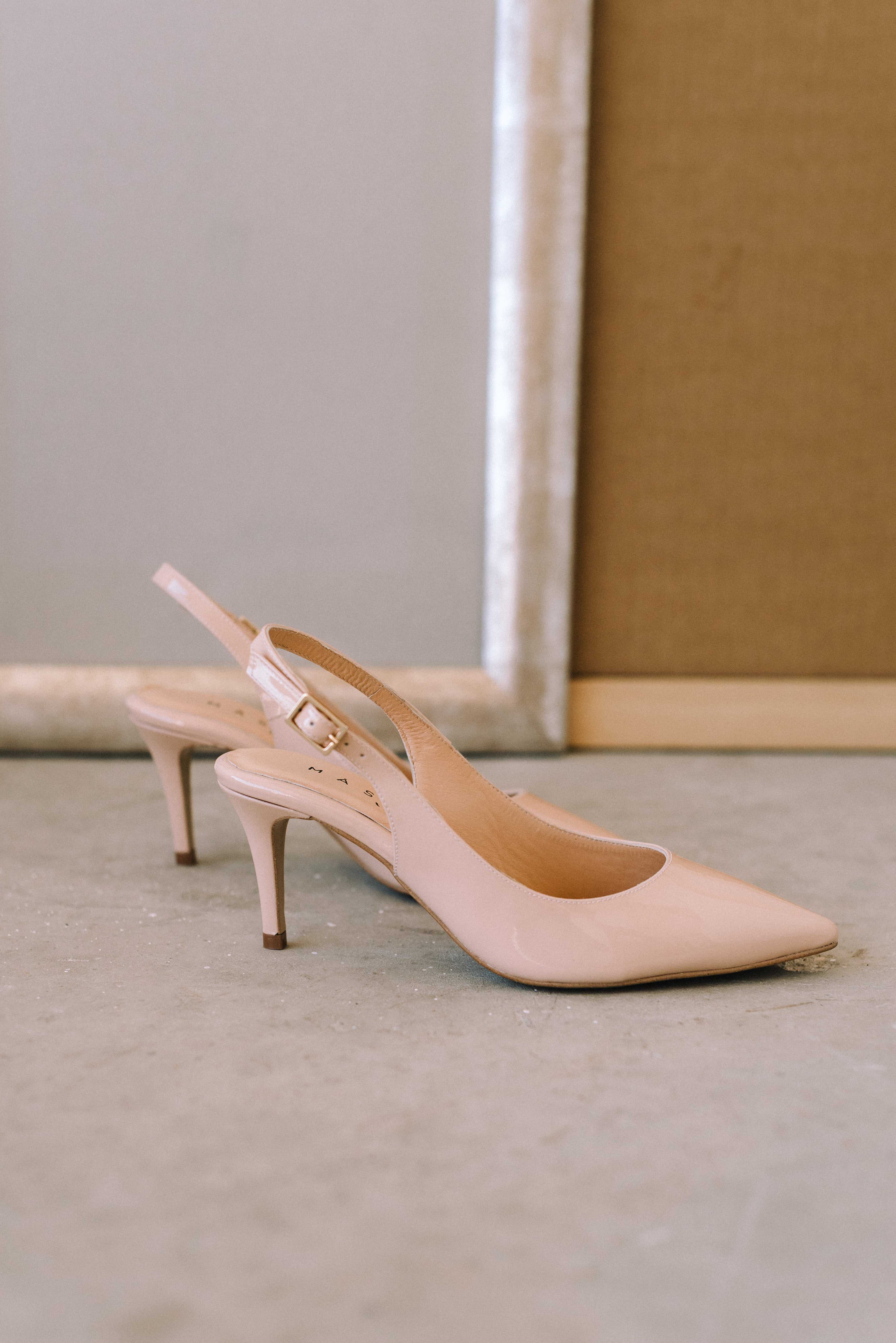 ANGELES NUDE PATENT LEATHER 6CM HEEL STRAIGHT STOOPED STILETTO