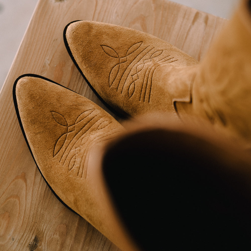 LUIS SUEDE WHISKY COWBOY BOOT 4CM HEEL