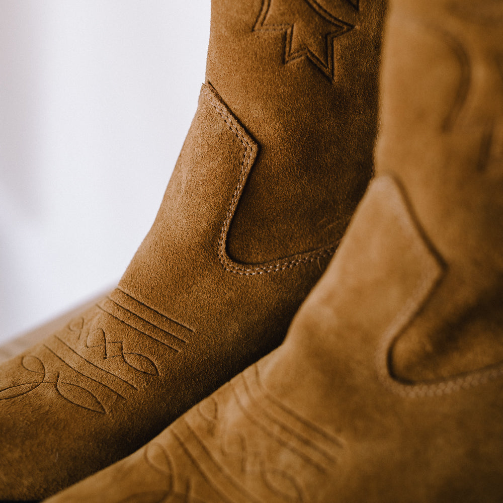 LUIS SUEDE WHISKY COWBOY BOOT 4CM HEEL