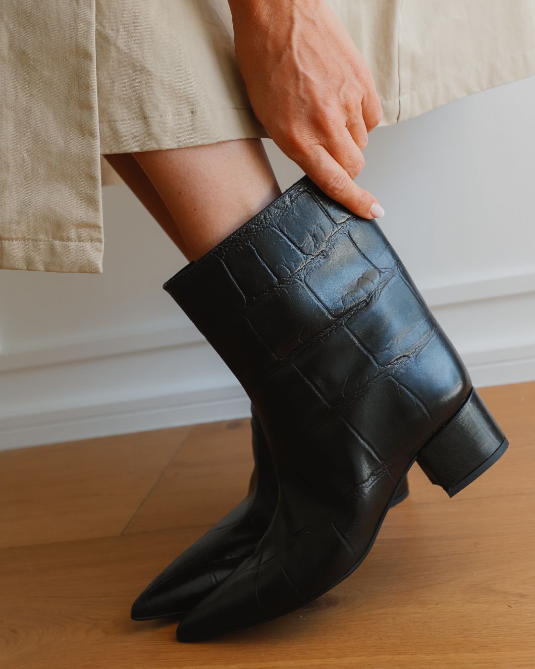 BOTIM CLARA PELE COCO PRETO SALTO 7CM