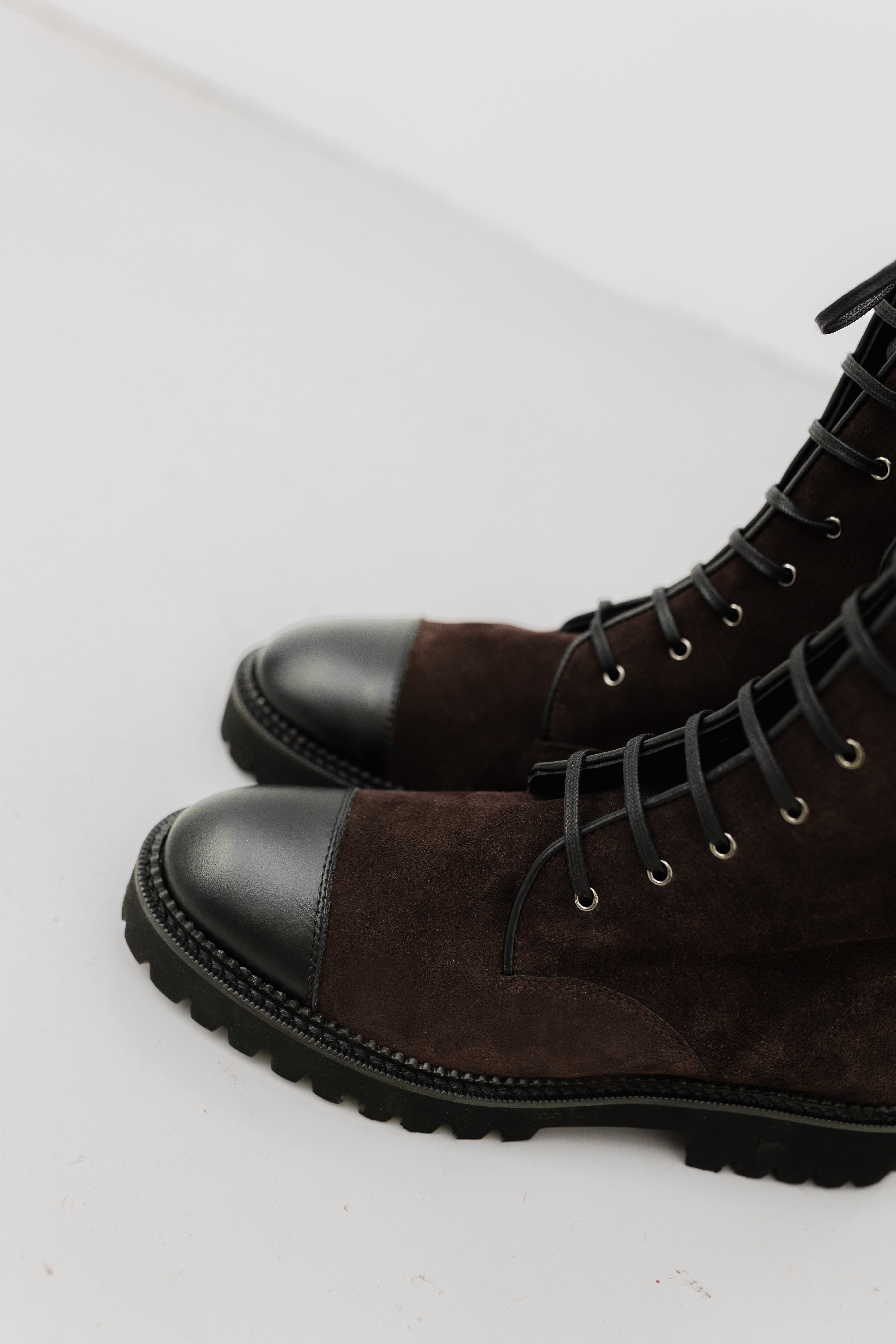 BOTA MOTERA JULIA ANTE MARRÓN 4CM