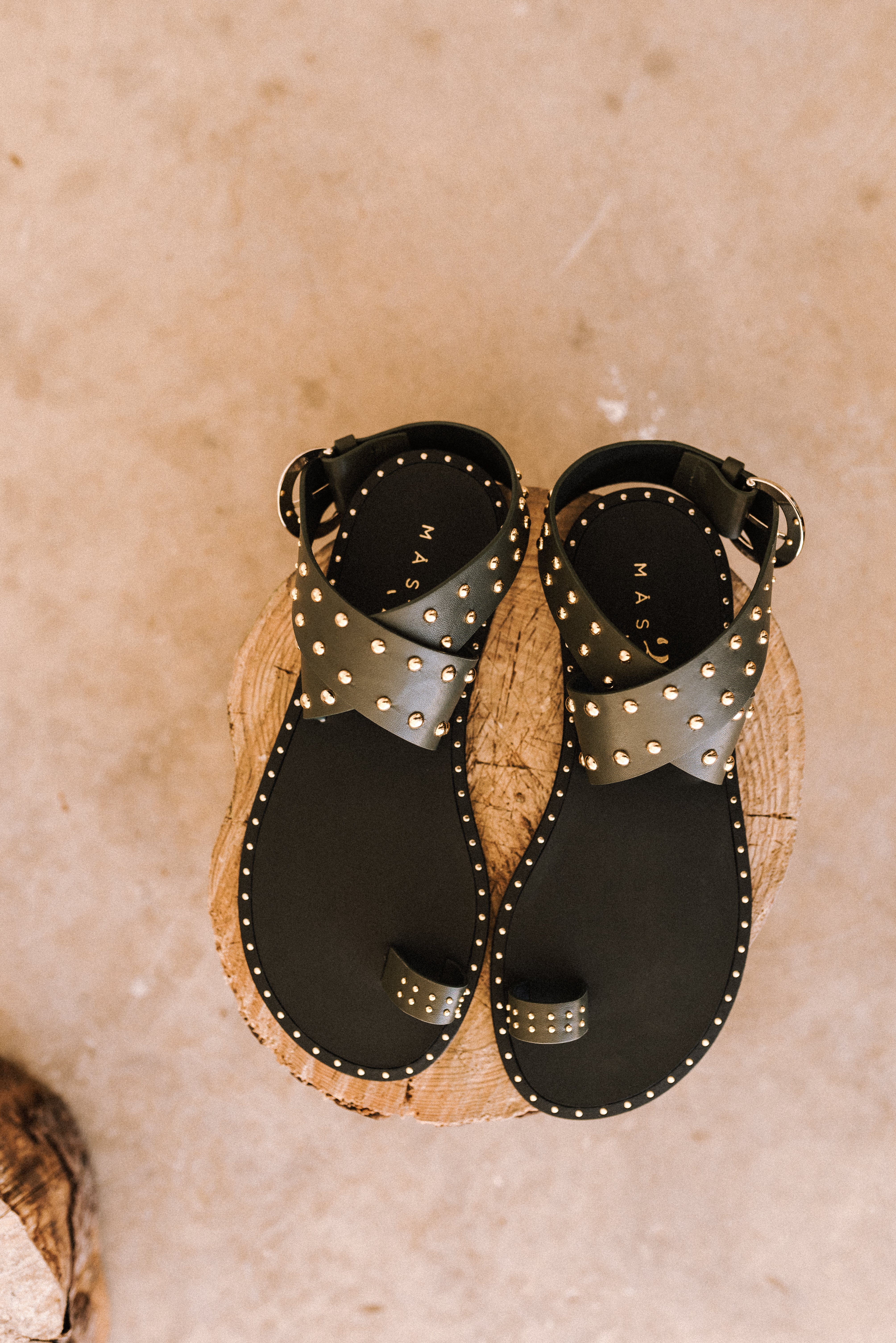 SANDALIA PLANA PABLO PIEL KAKI