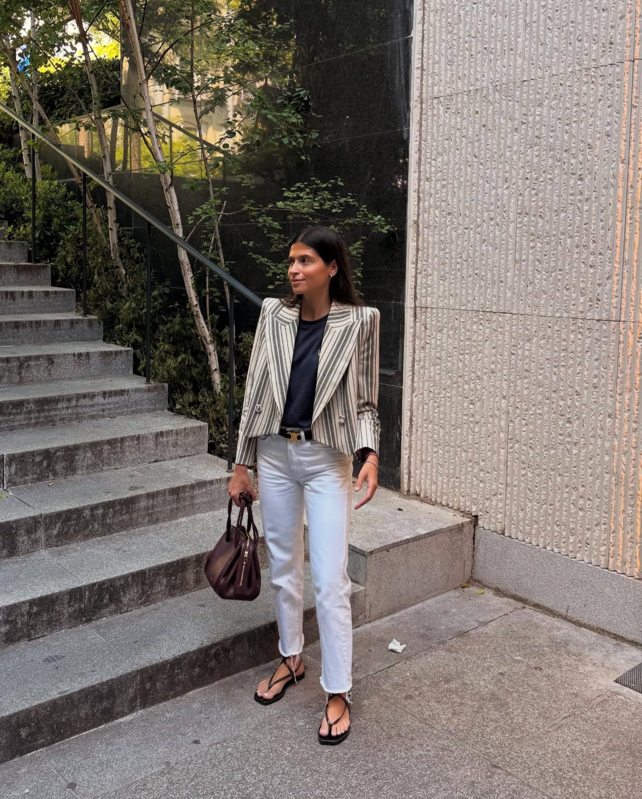 NOOR FLAT SANDAL IN BROWN LAMINATED LEATHER