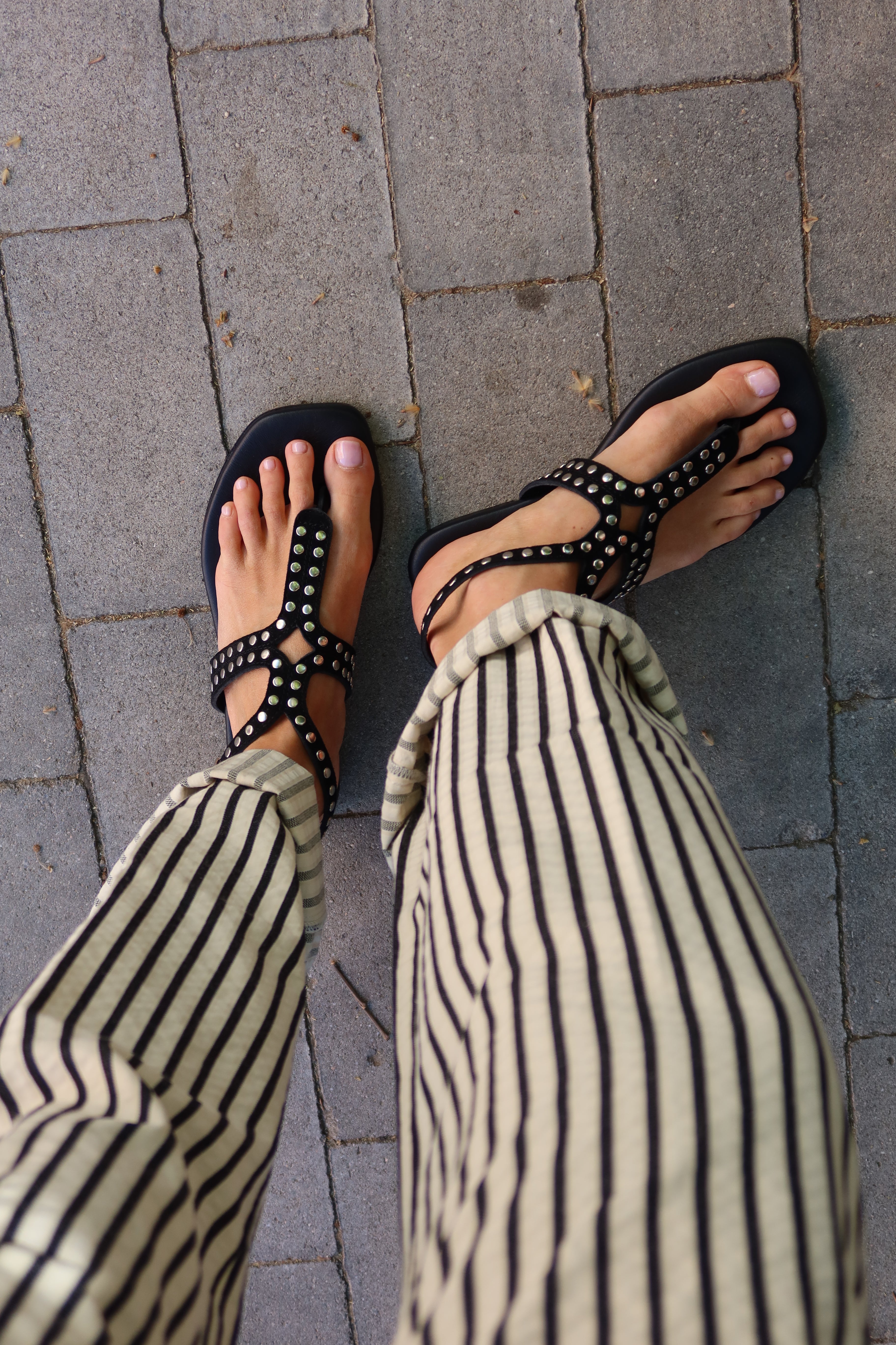 SANDALIA PLANA MARCOS ANTE NEGRO