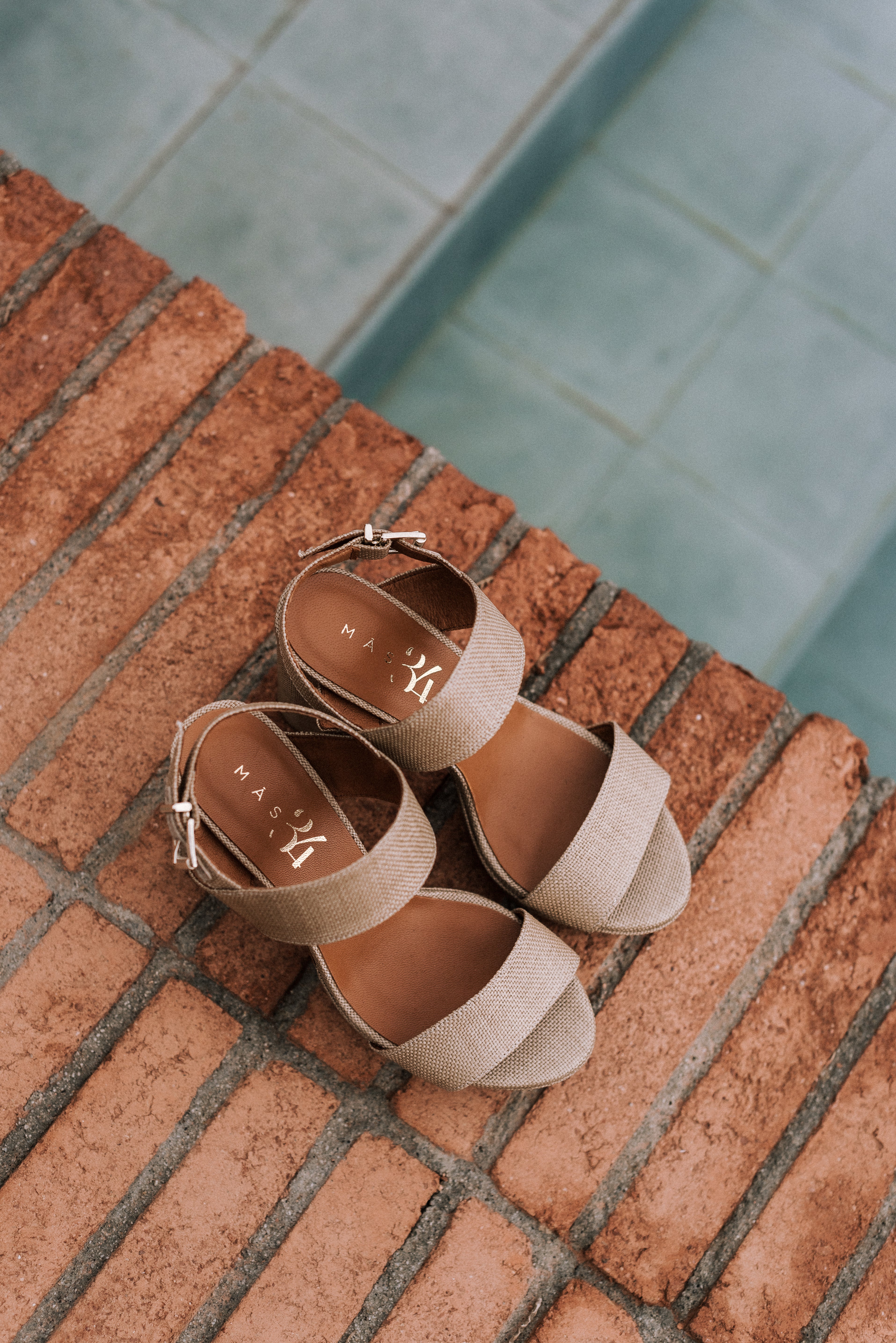 MONICA SANDAL 10CM HEEL PLATFORM NATURAL LINEN