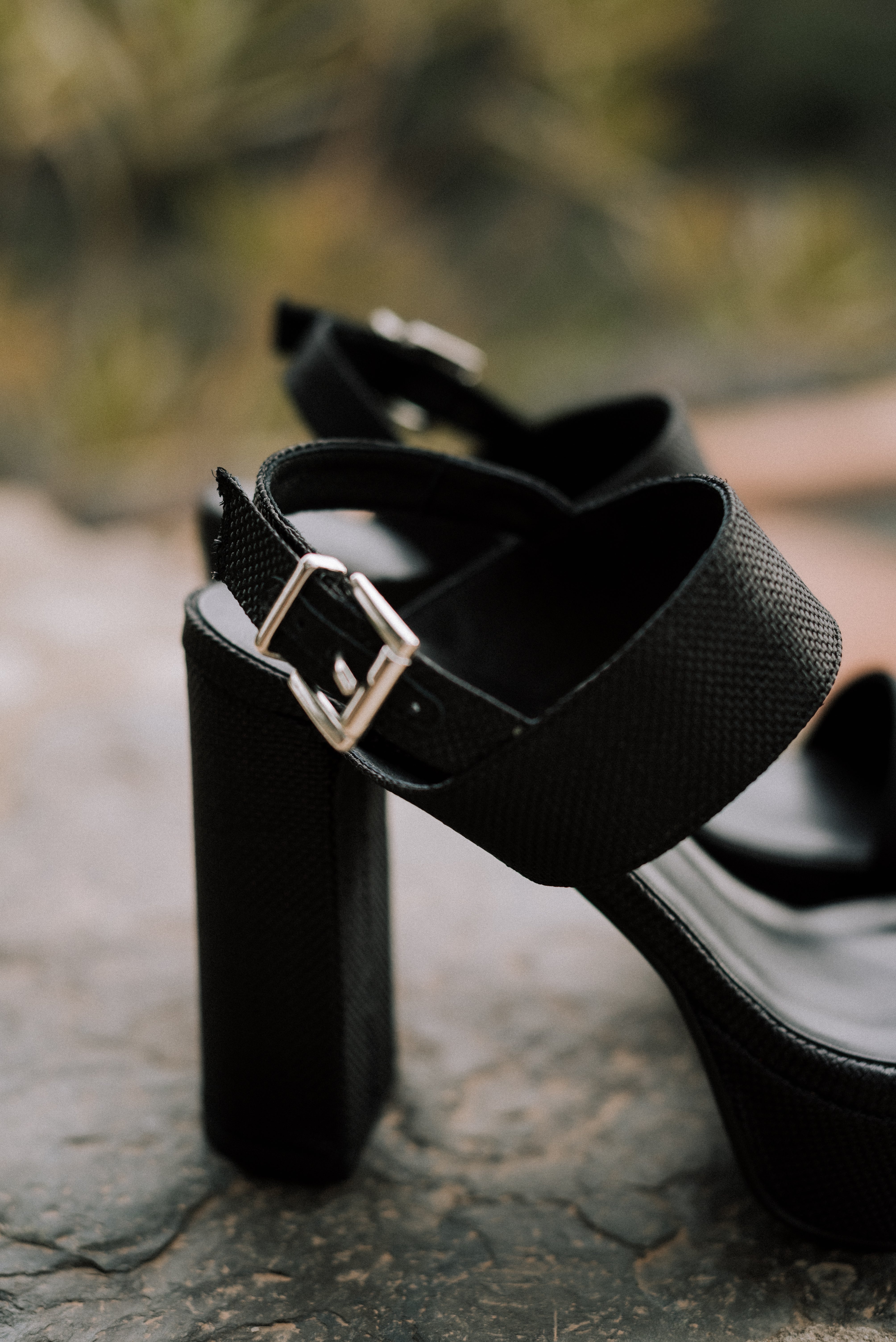 MONICA SANDAL 10CM HEEL PLATFORM BLACK LINEN